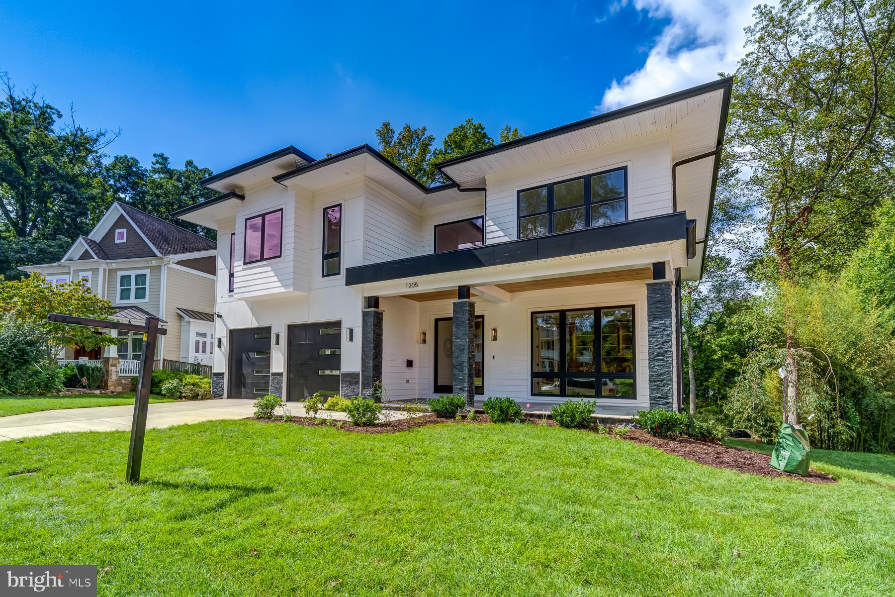 VIENNA WOODS - Residential