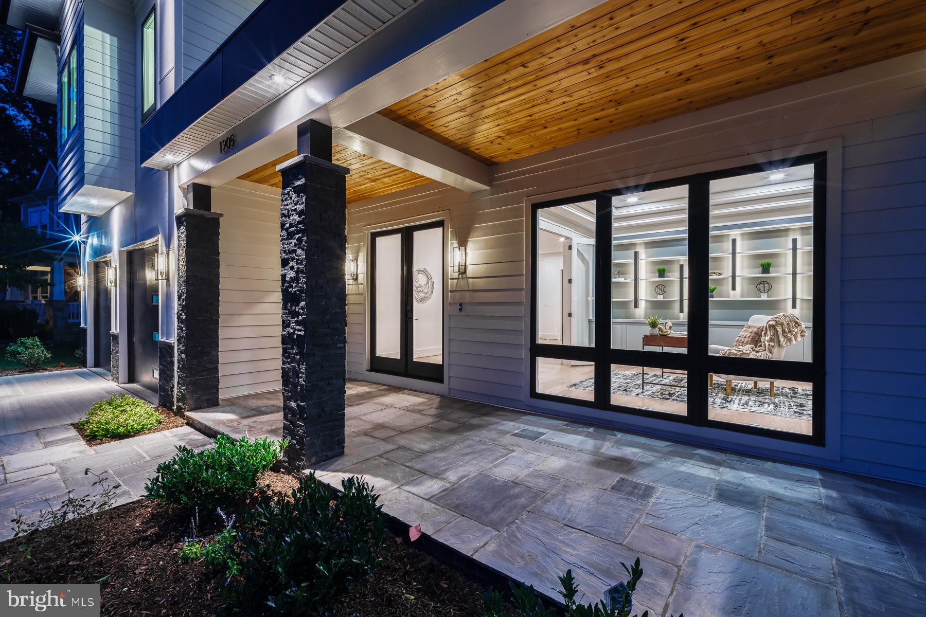 VIENNA WOODS - Residential