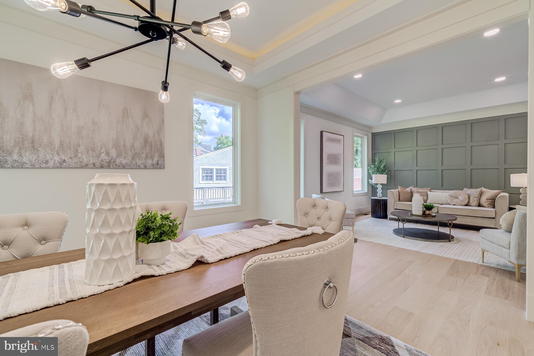 VIENNA WOODS - Residential