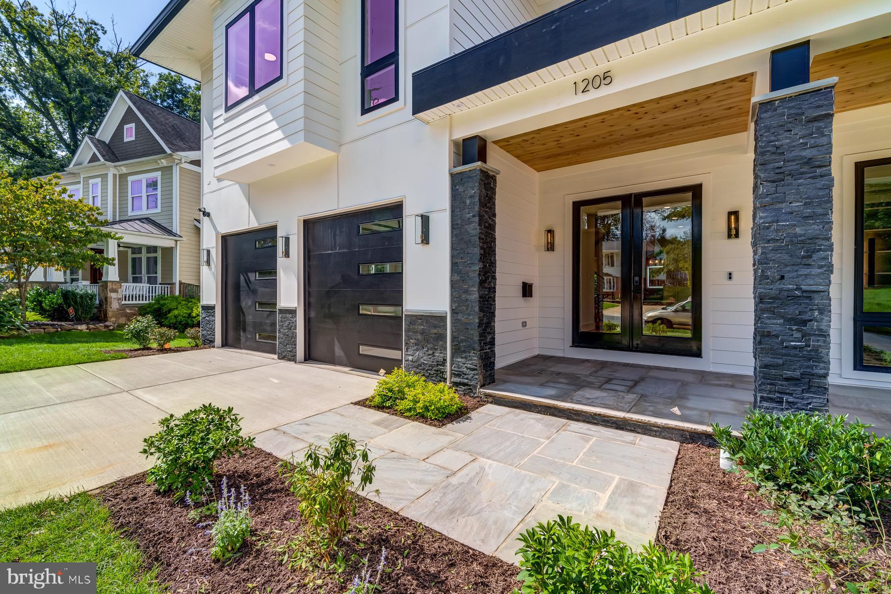 VIENNA WOODS - Residential