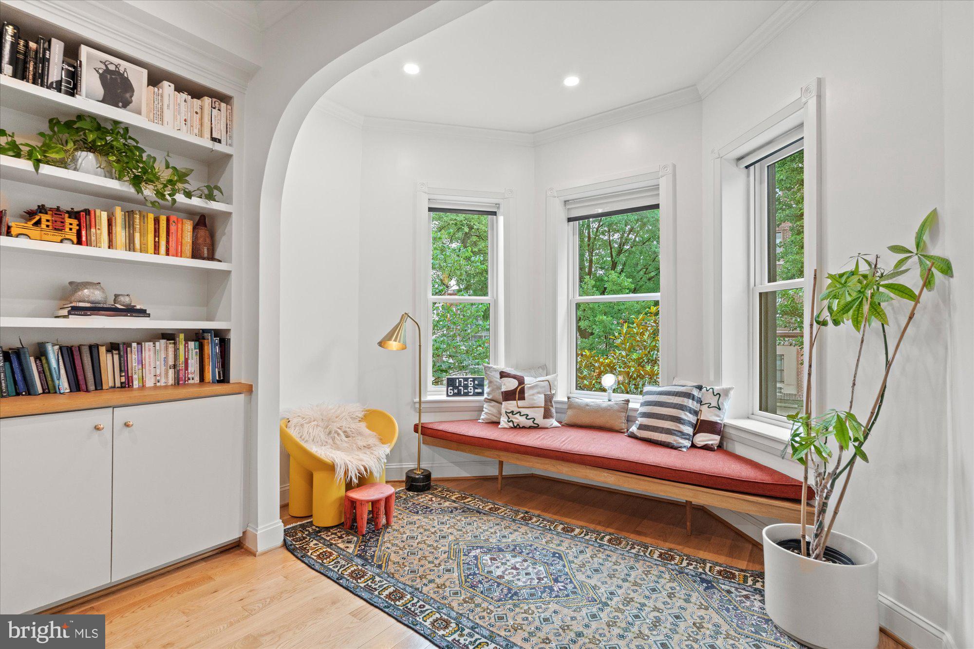7 U STREET NW