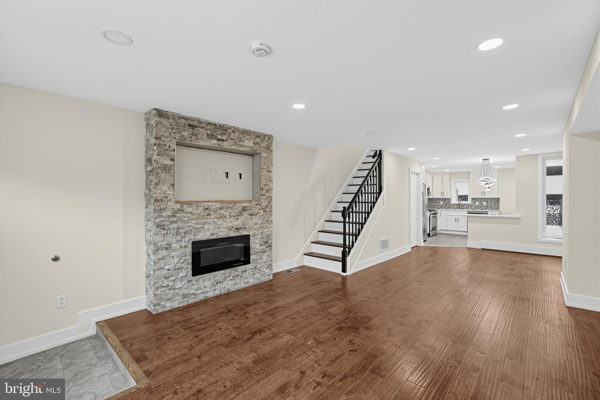 2862 SELLERS STREET