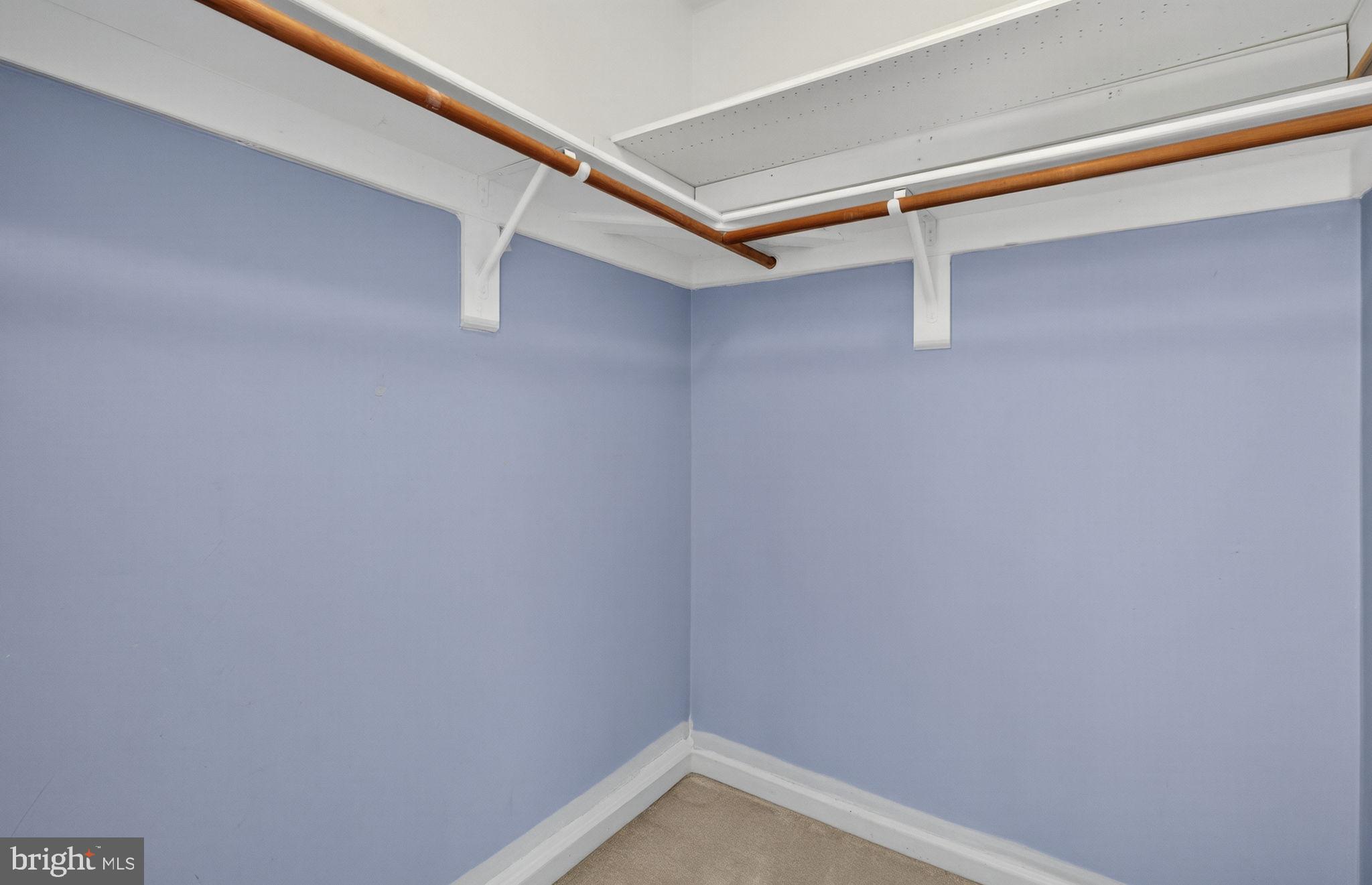 ASHBURN FARM - Residential