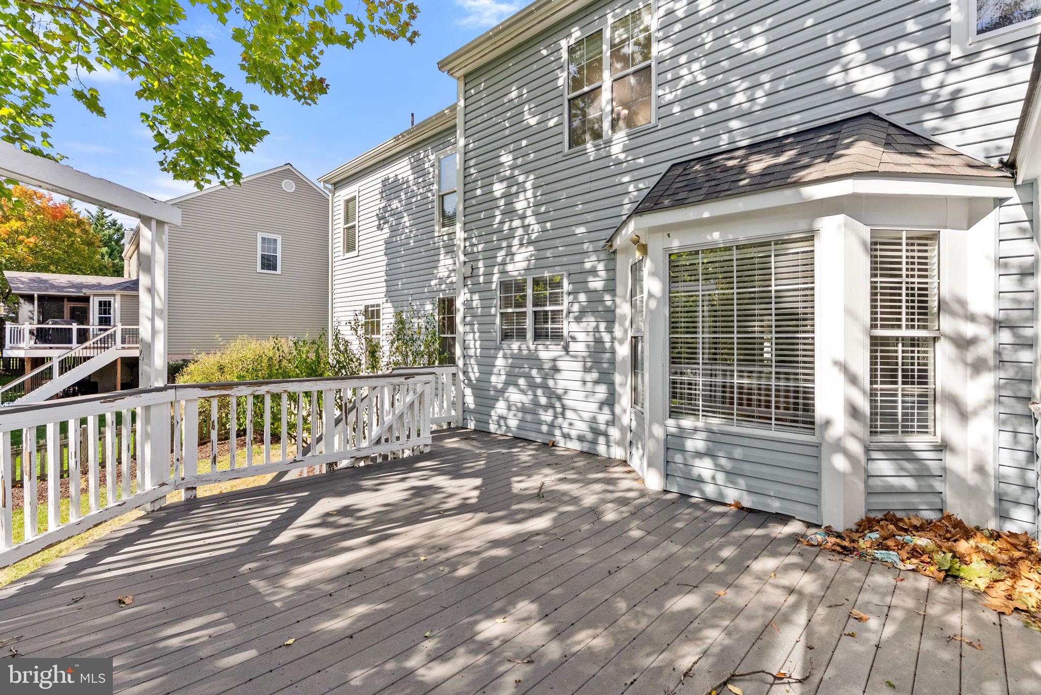 ASHBURN FARM - Residential