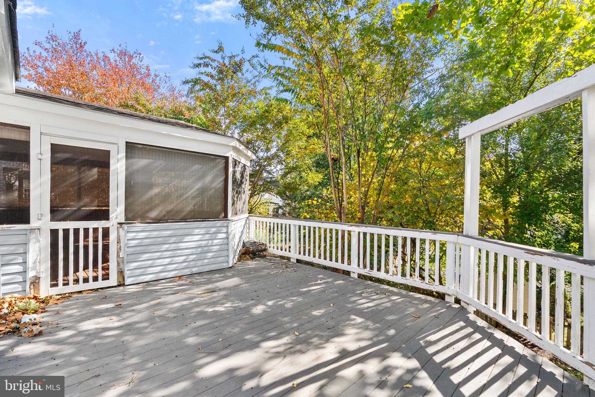 ASHBURN FARM - Residential