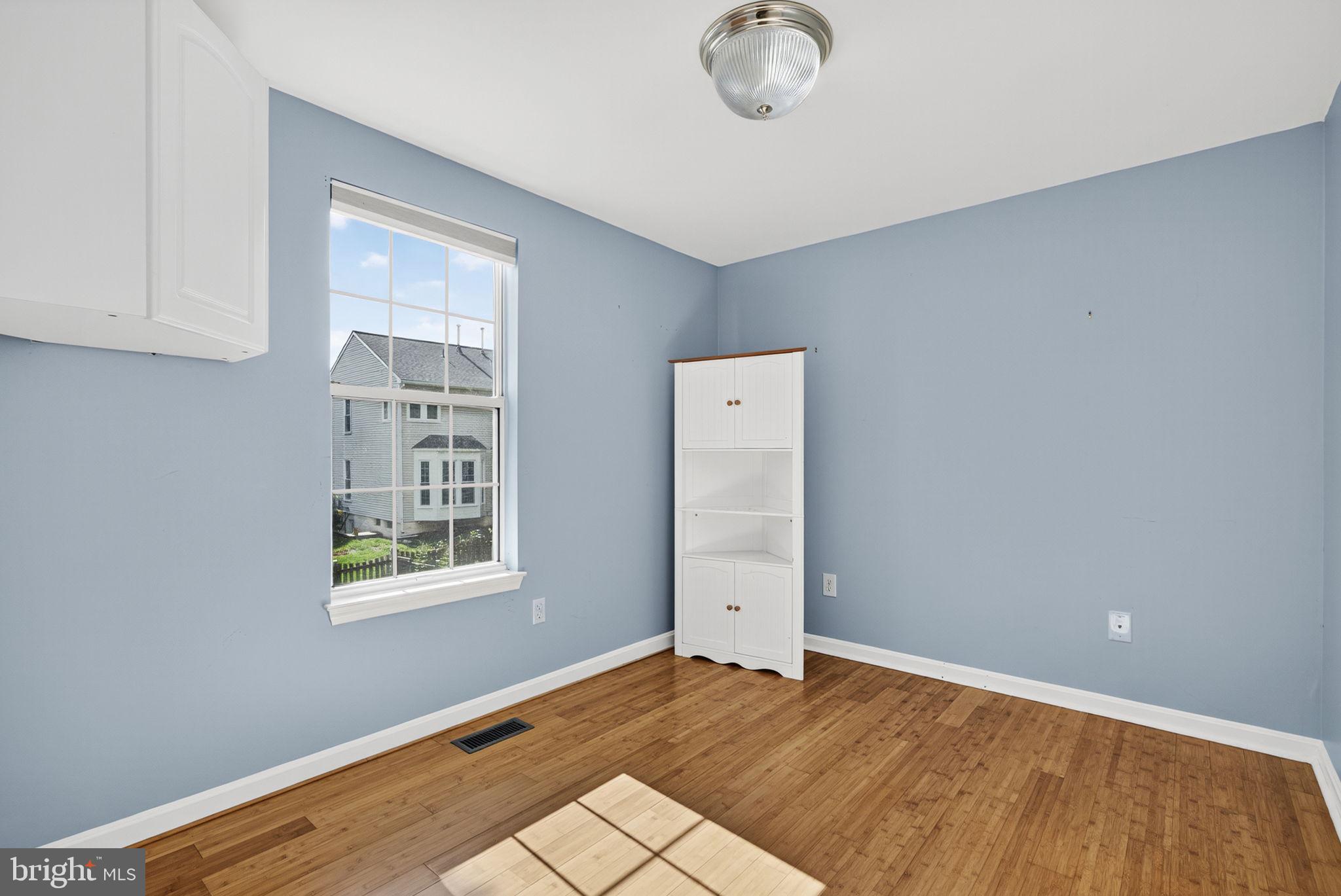 ASHBURN FARM - Residential