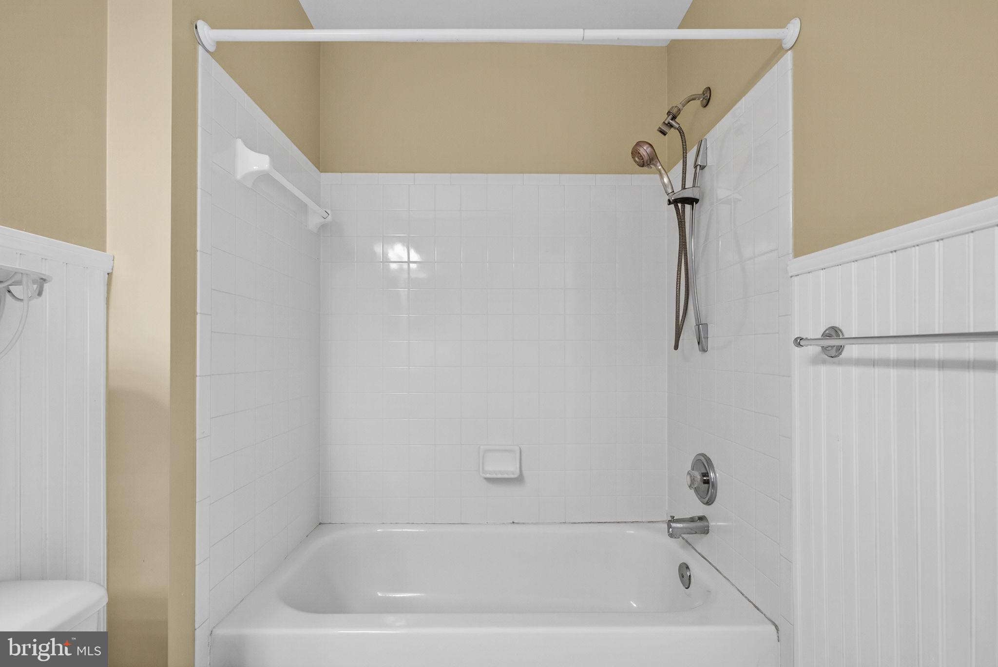 ASHBURN FARM - Residential