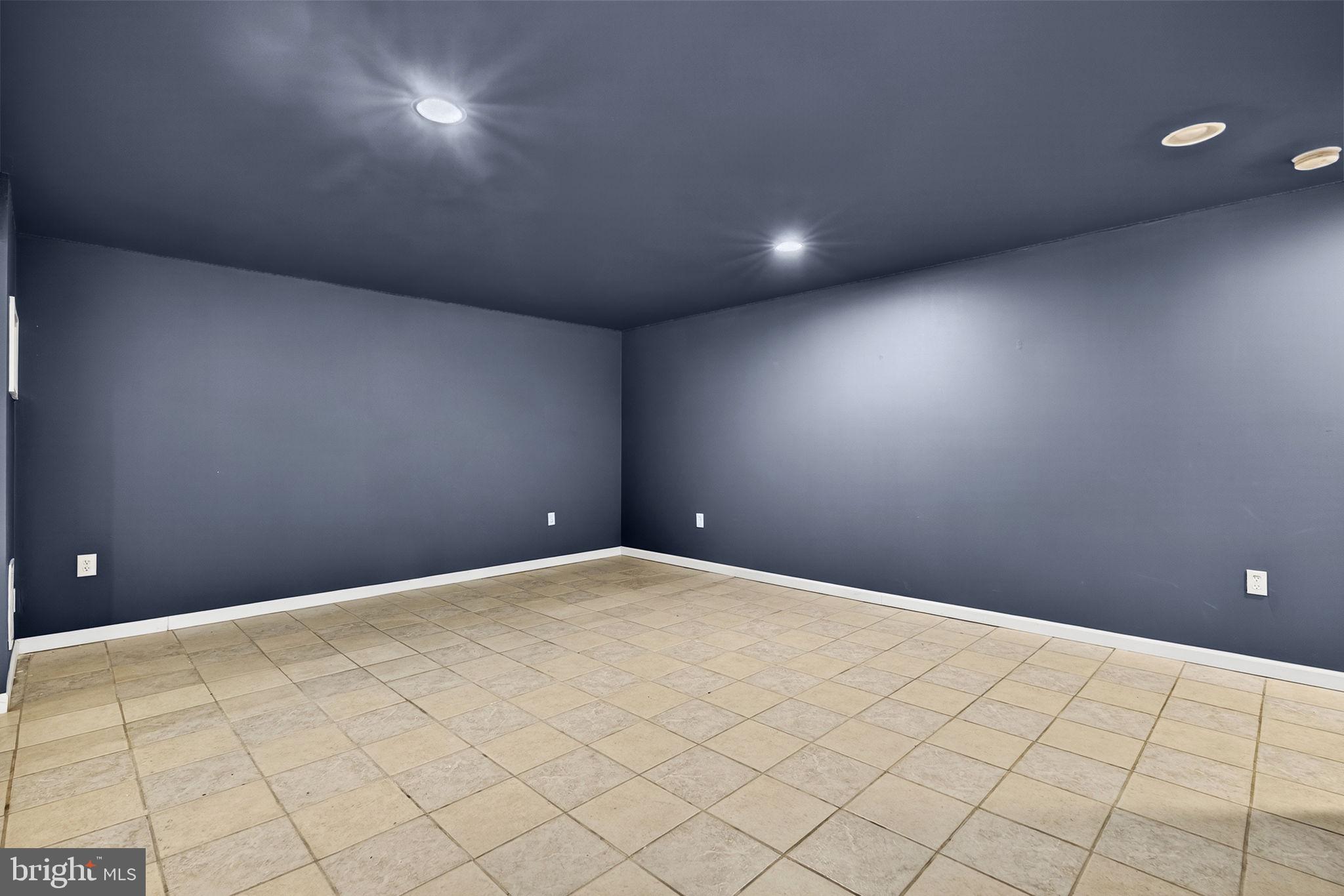 ASHBURN FARM - Residential