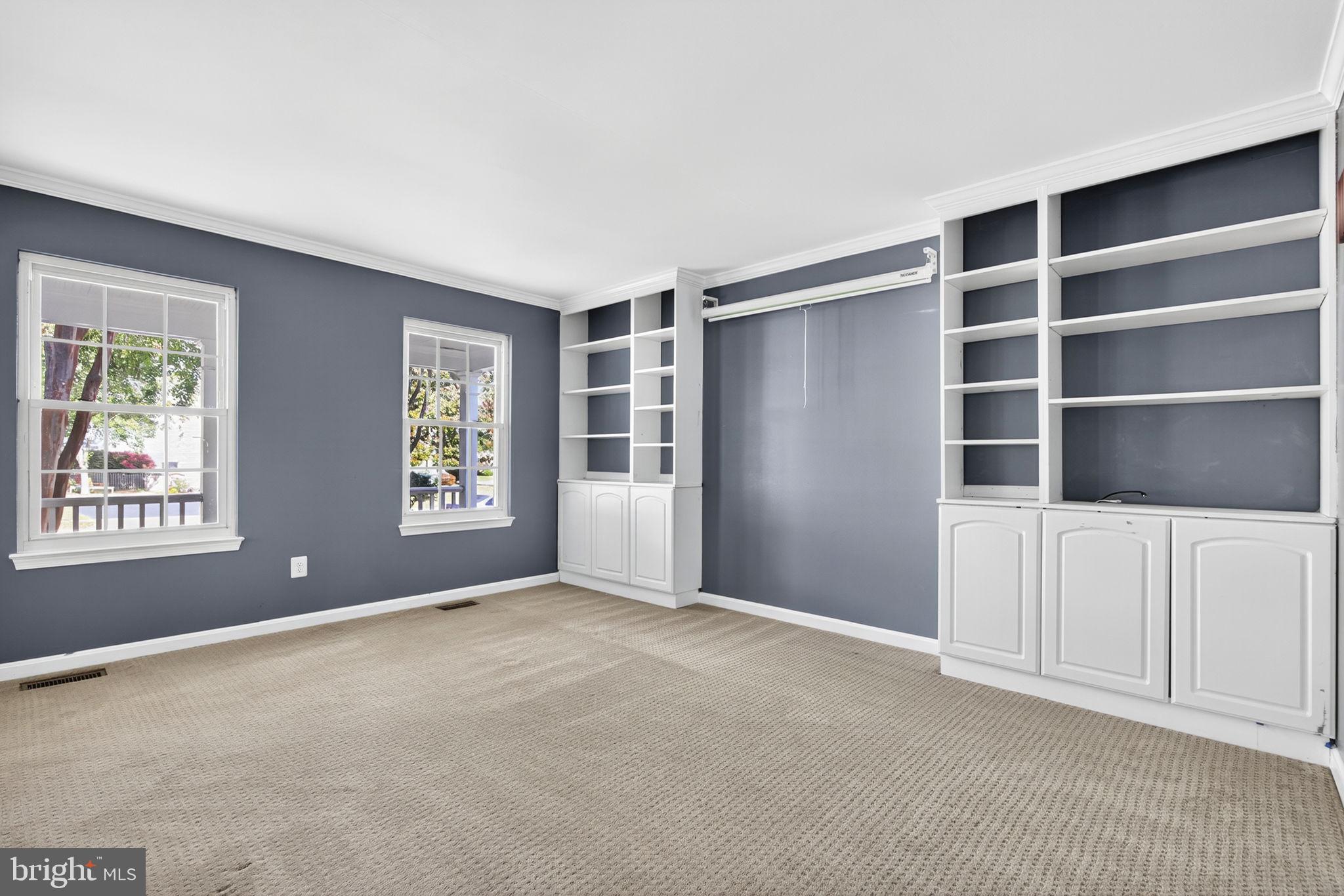 ASHBURN FARM - Residential