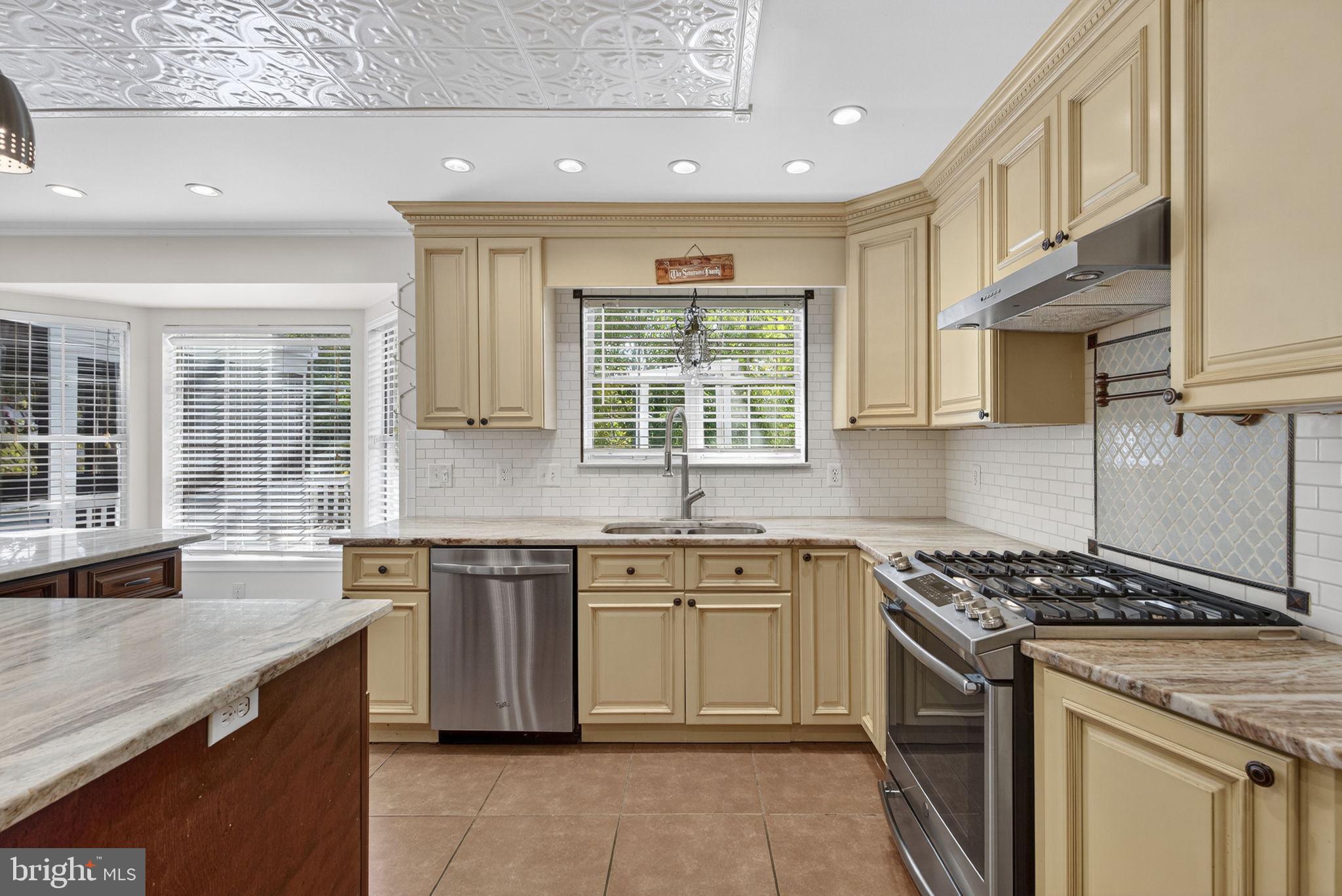 ASHBURN FARM - Residential