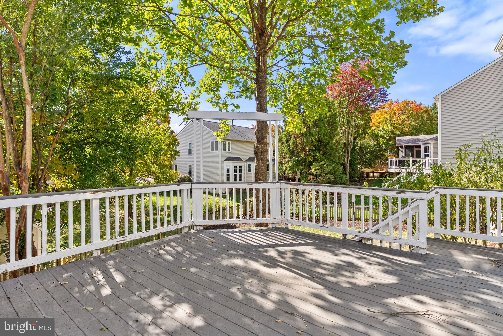 ASHBURN FARM - Residential