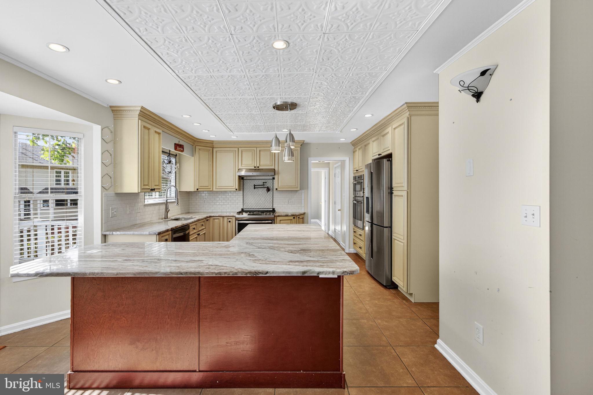 ASHBURN FARM - Residential