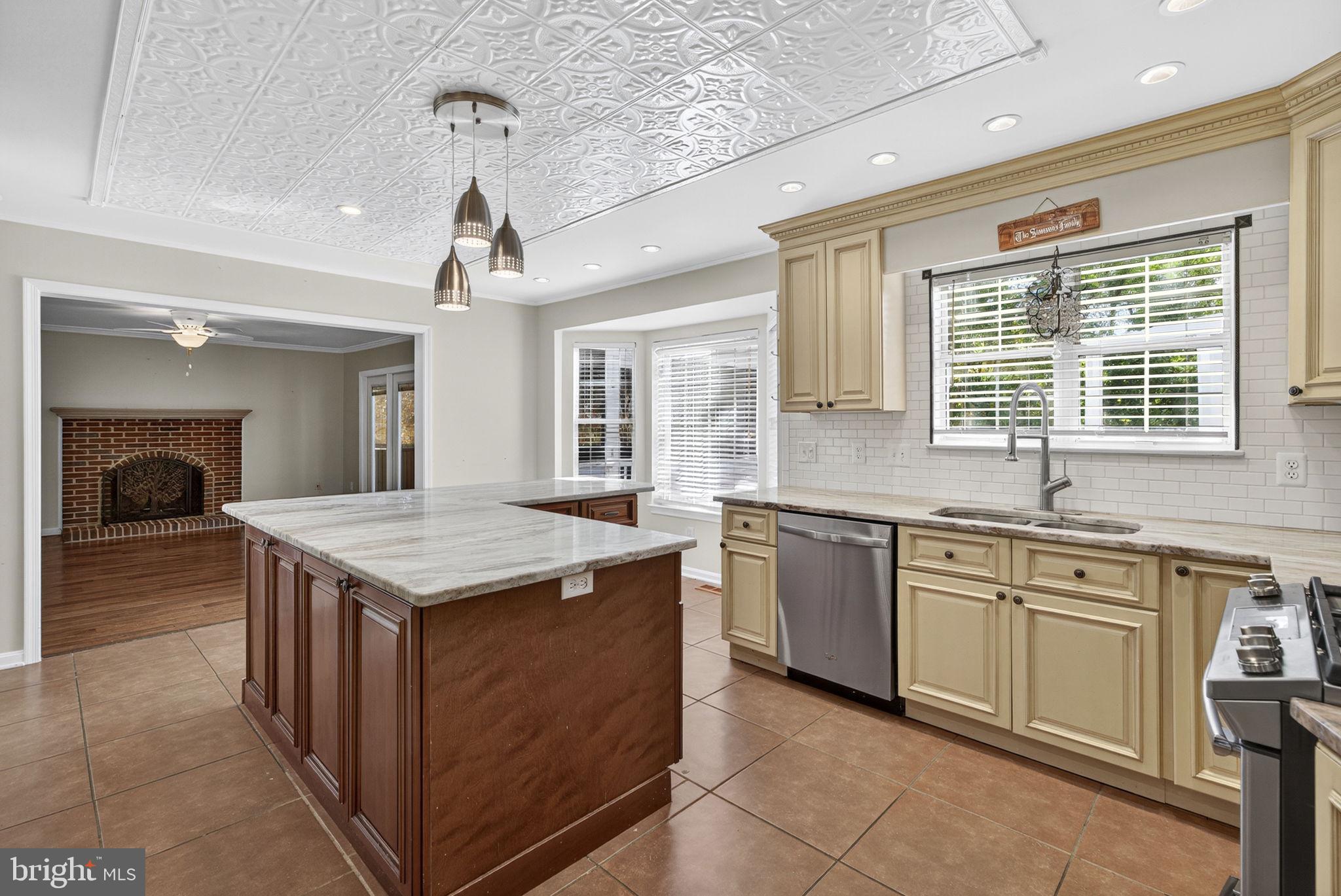 ASHBURN FARM - Residential