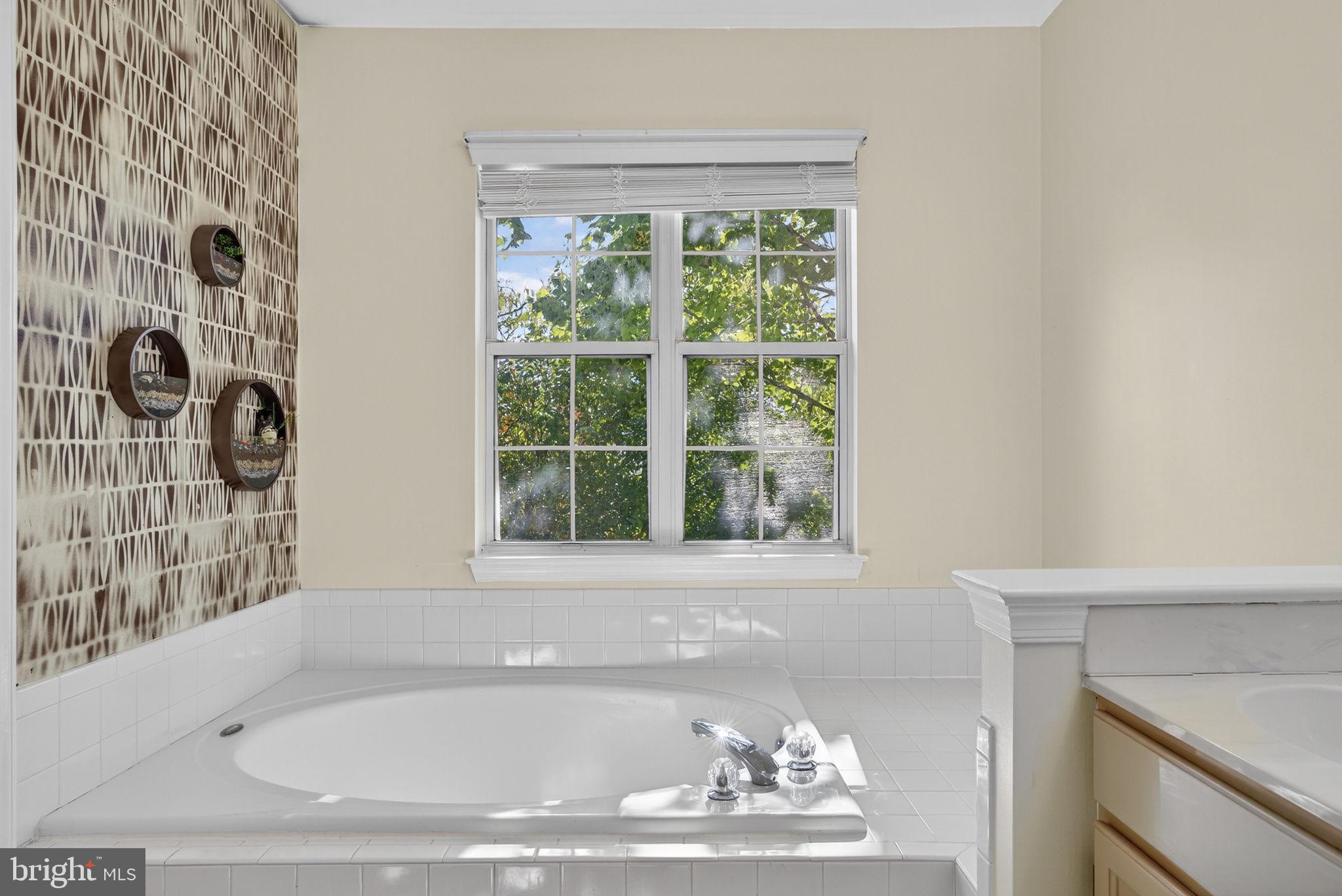 ASHBURN FARM - Residential