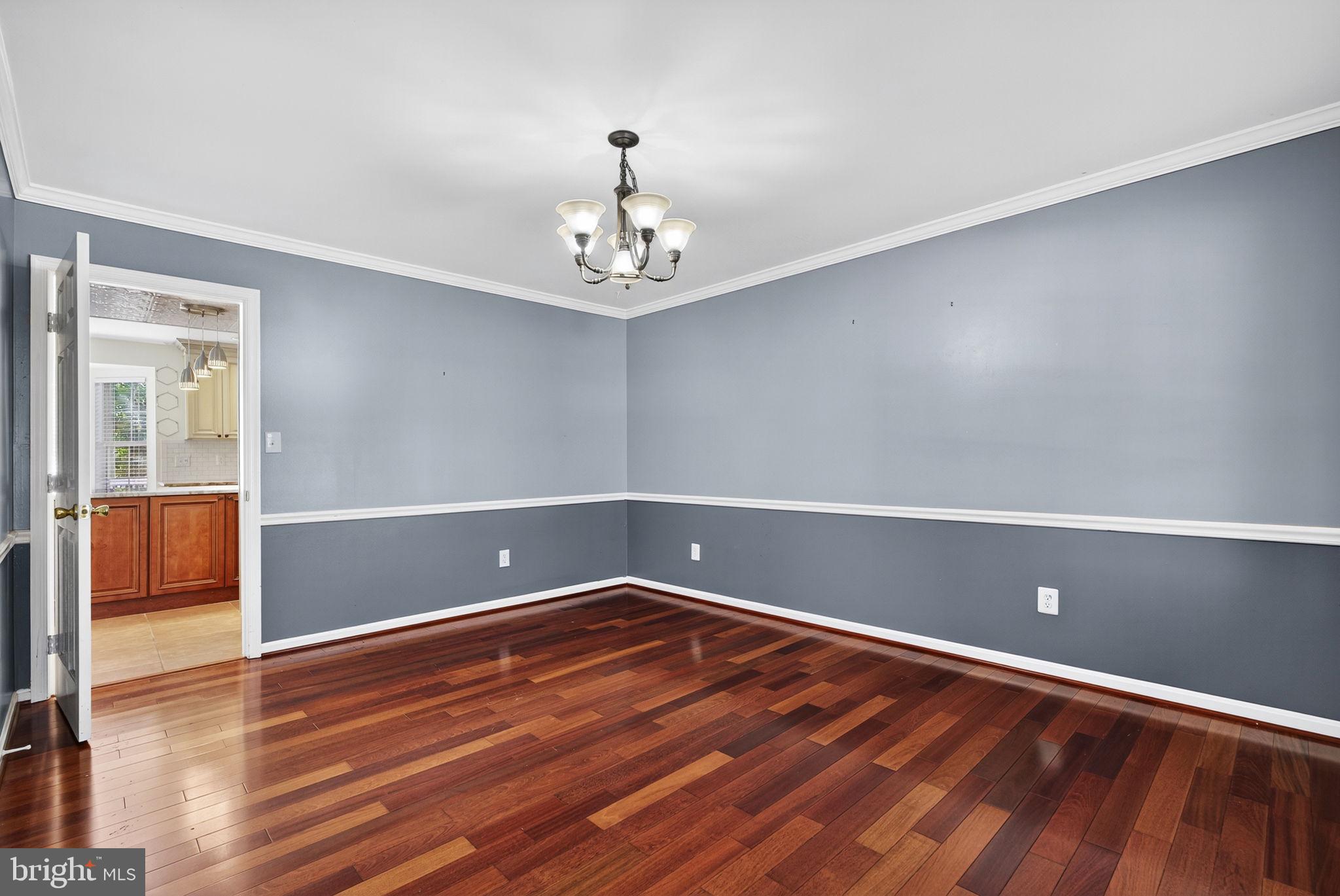 ASHBURN FARM - Residential