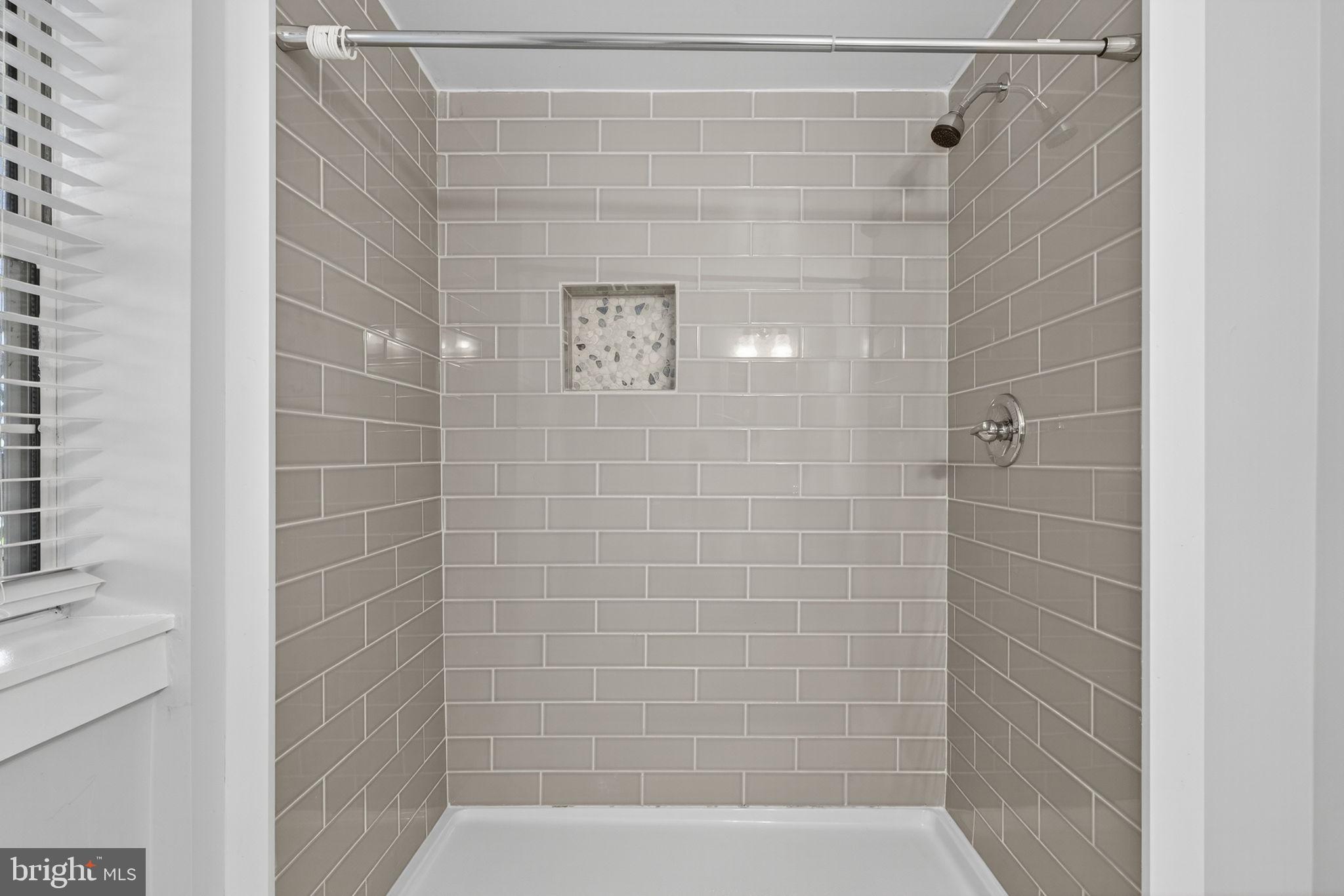 ASHBURN FARM - Residential