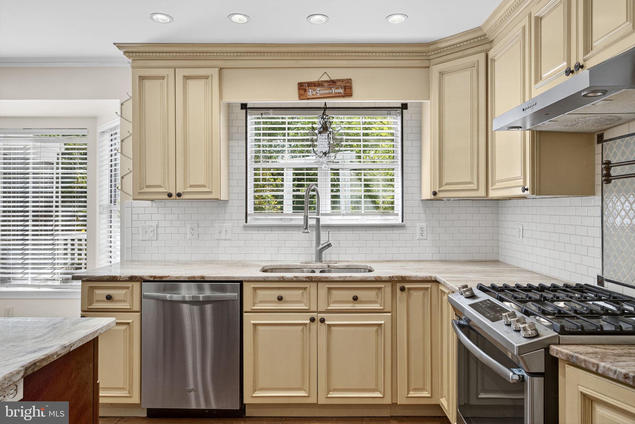 ASHBURN FARM - Residential