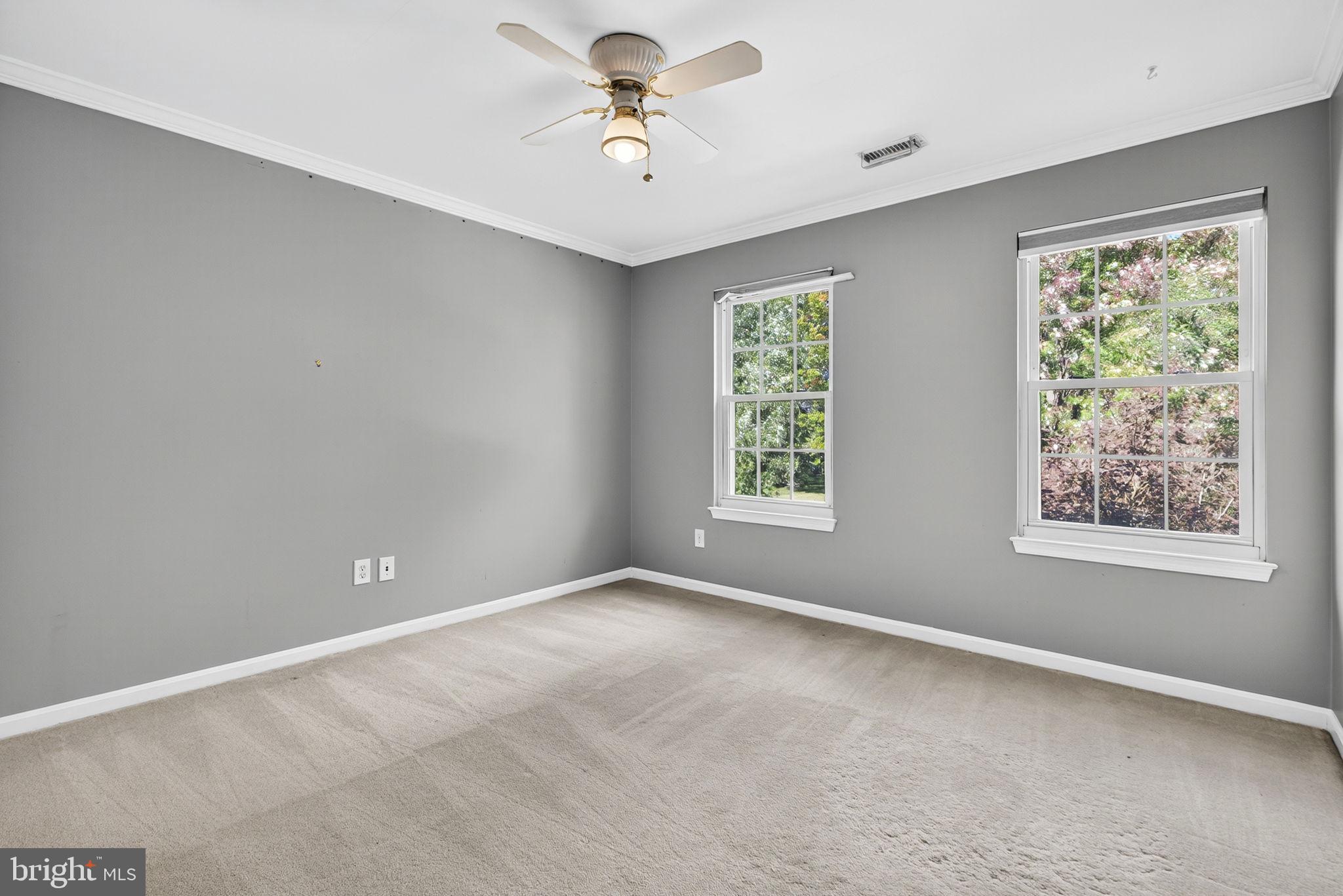 ASHBURN FARM - Residential