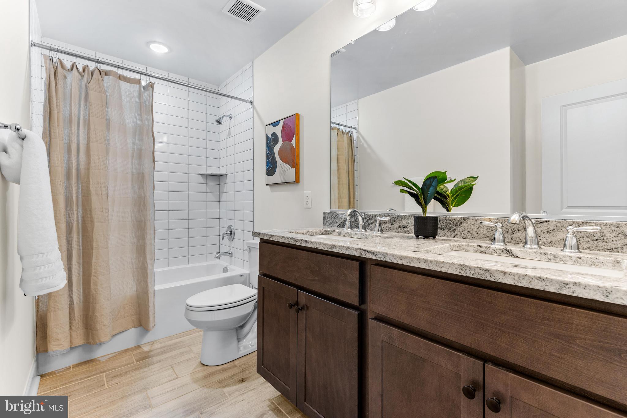 CROMWELL VALLEY - Residential