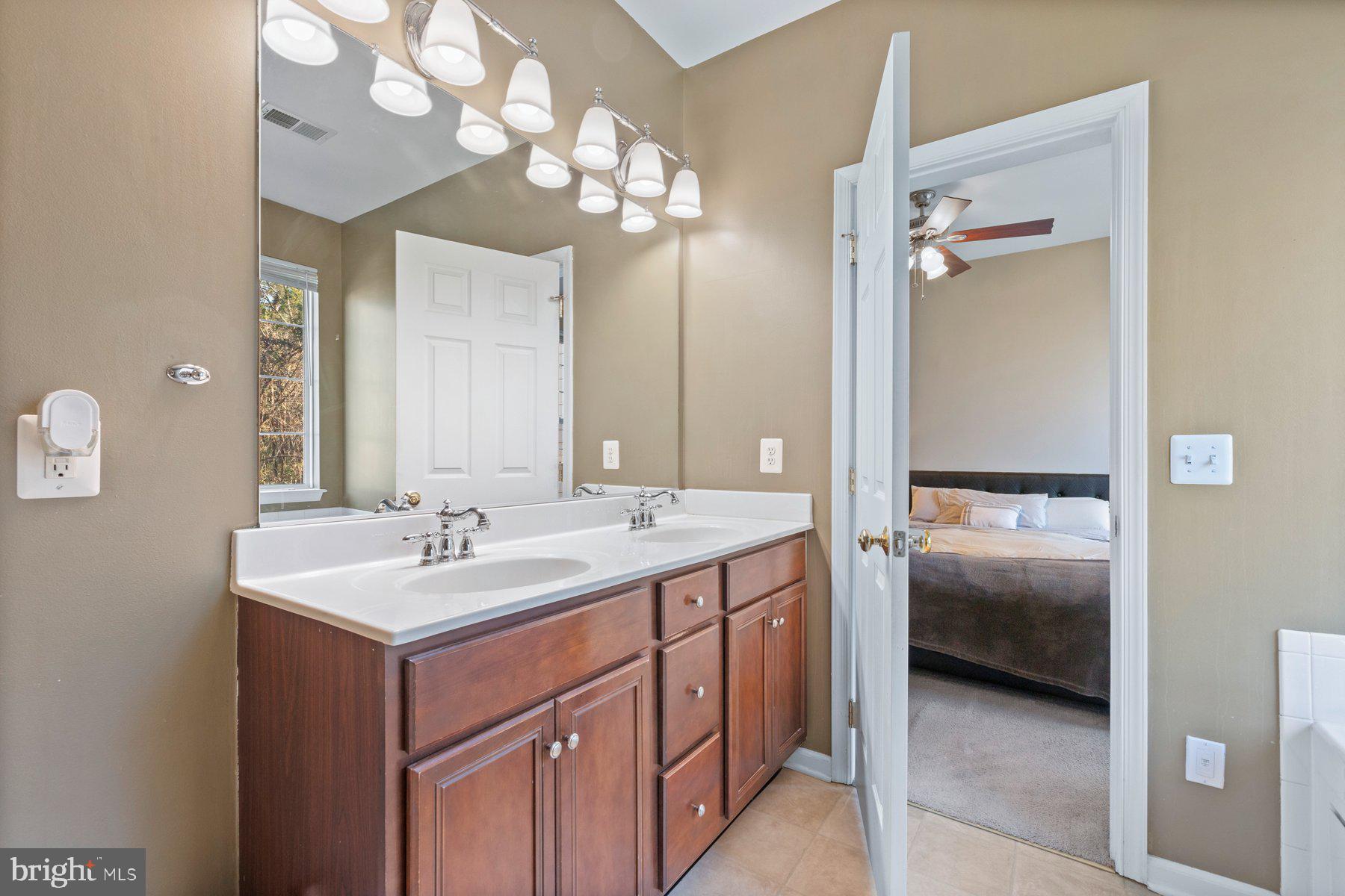 RIDGES AT BELMONT - Residential Lease