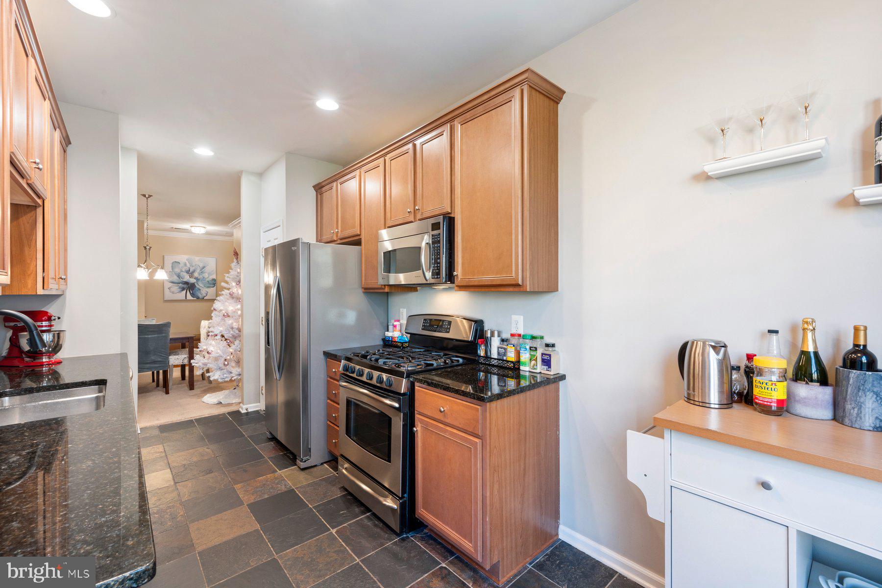 RIDGES AT BELMONT - Residential Lease