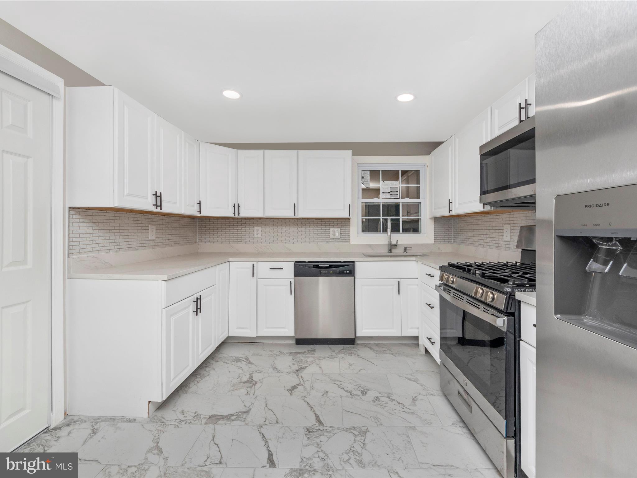 MARLTON - Residential