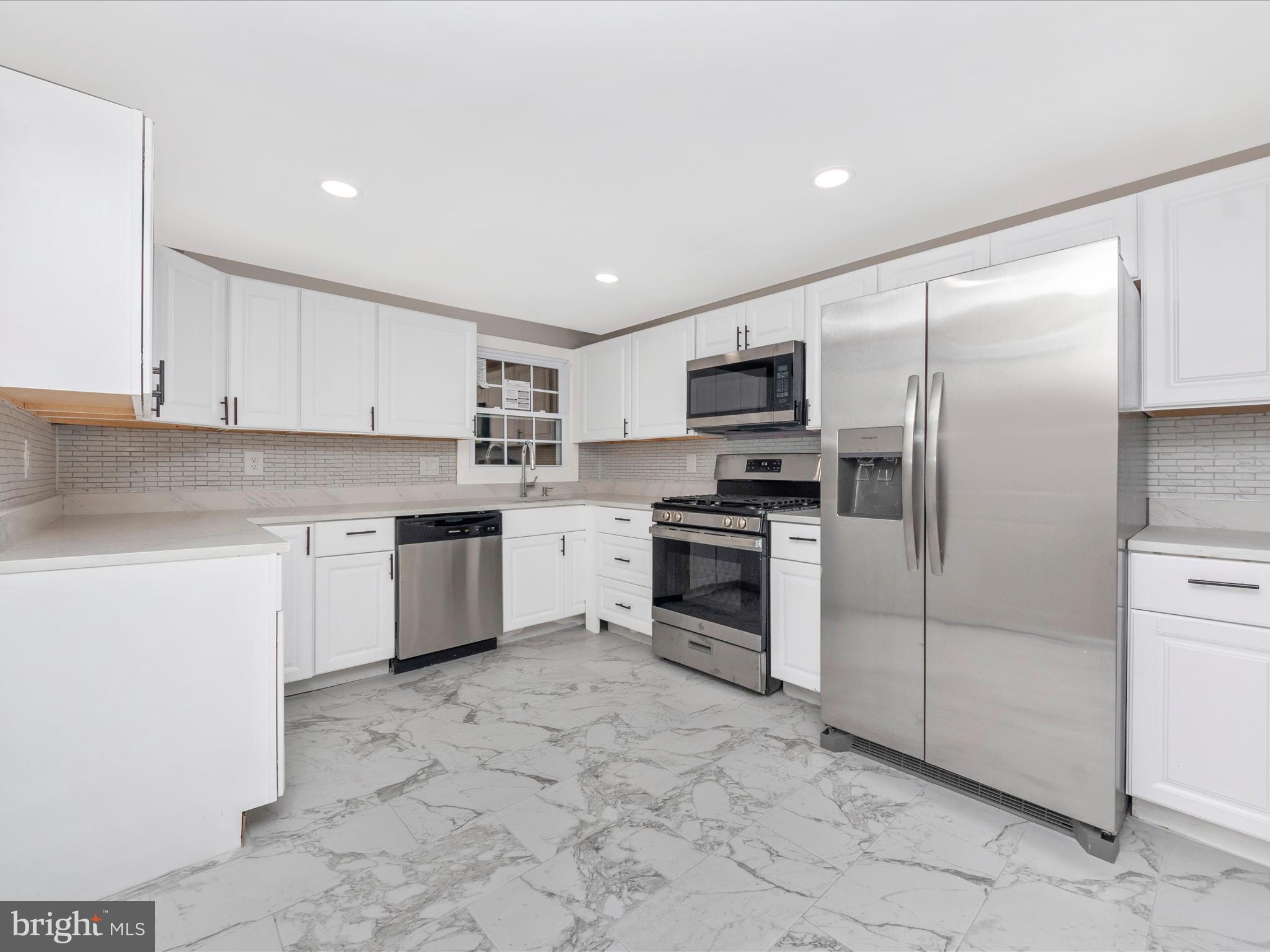 MARLTON - Residential