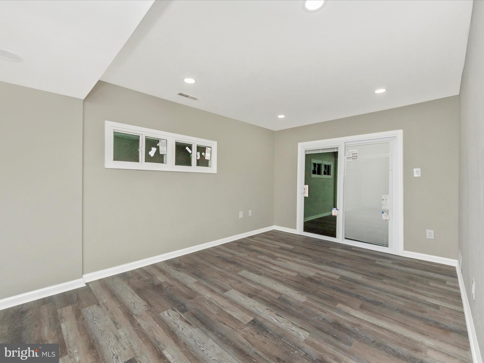 MARLTON - Residential