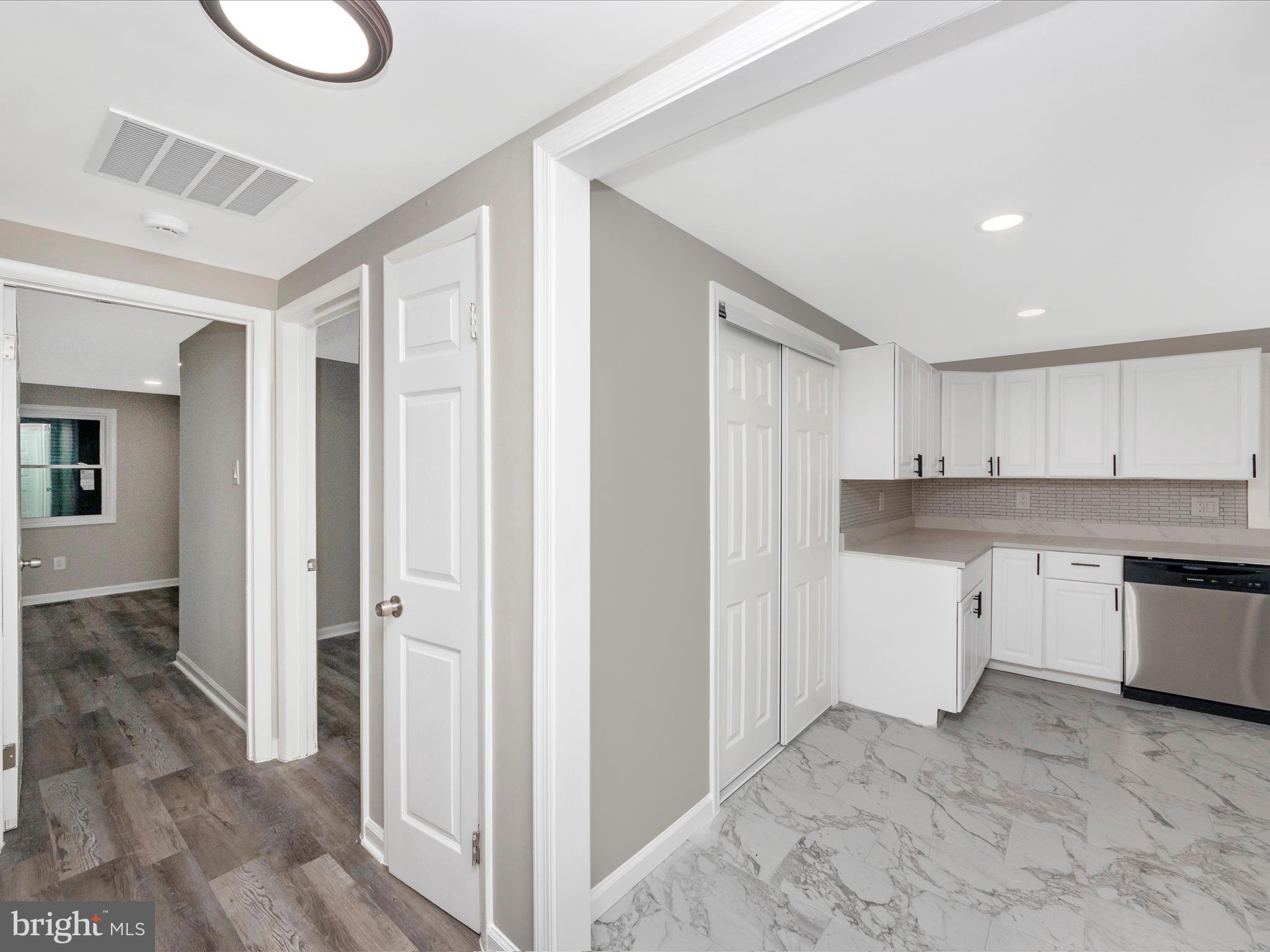 MARLTON - Residential