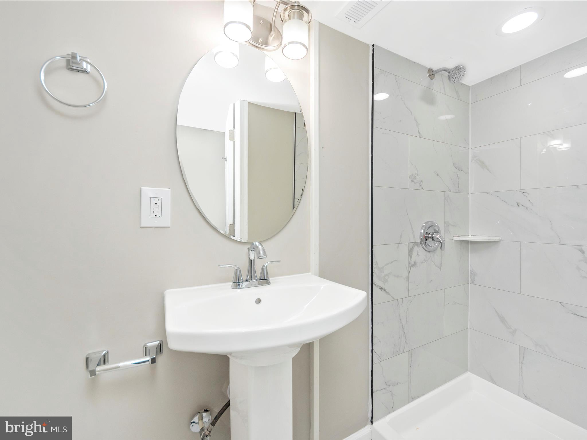 MARLTON - Residential