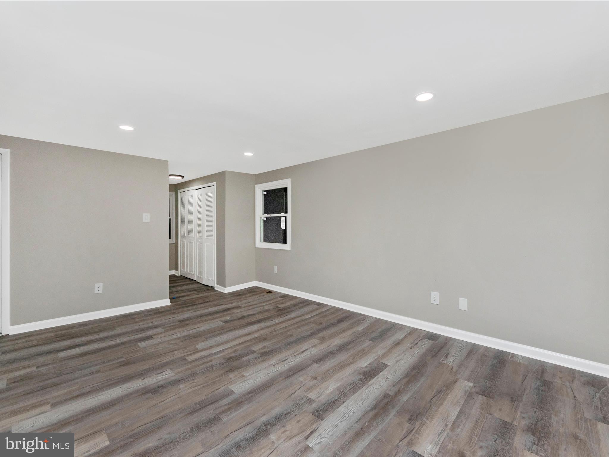 MARLTON - Residential