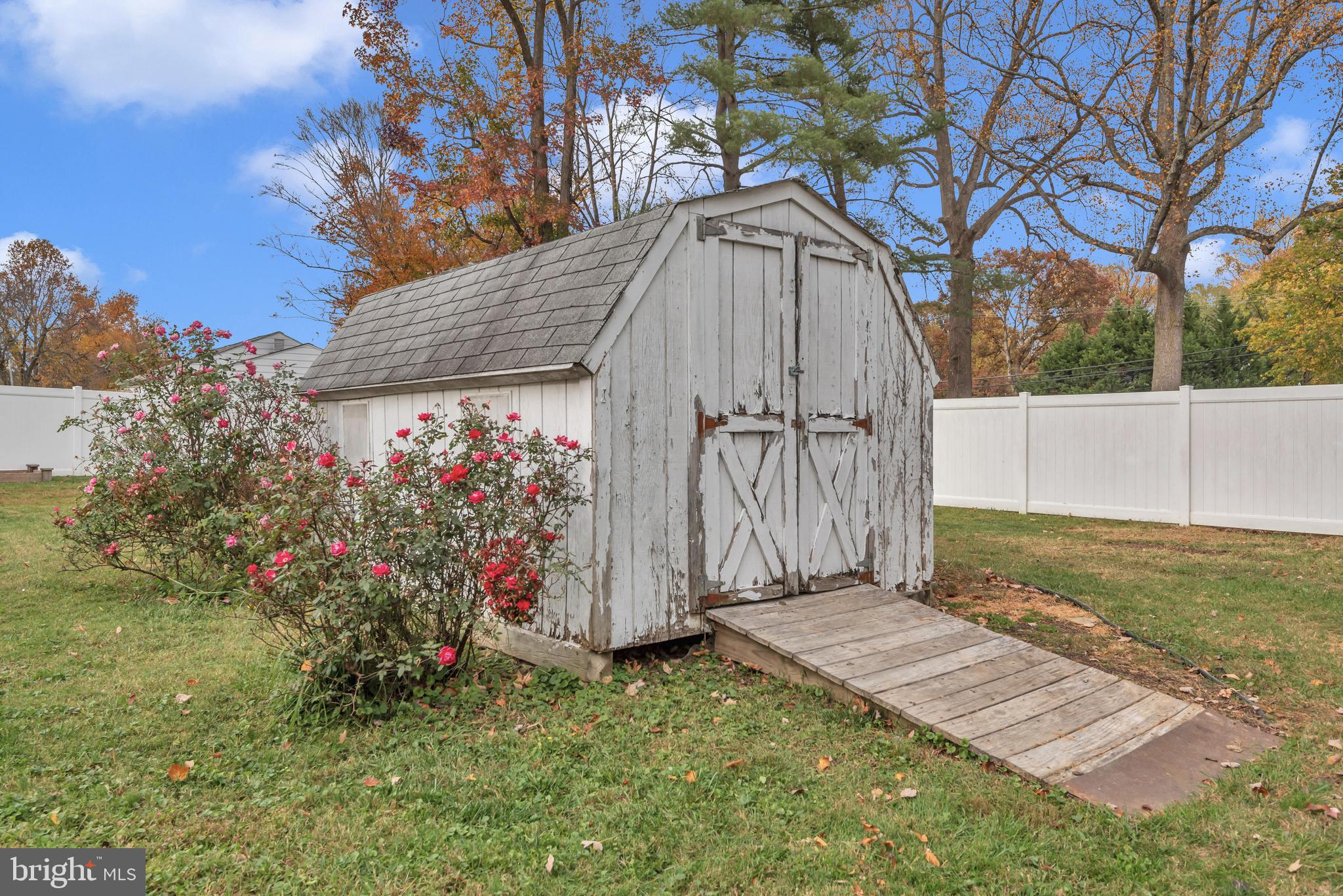 ARUNDEL VIEW - Residential