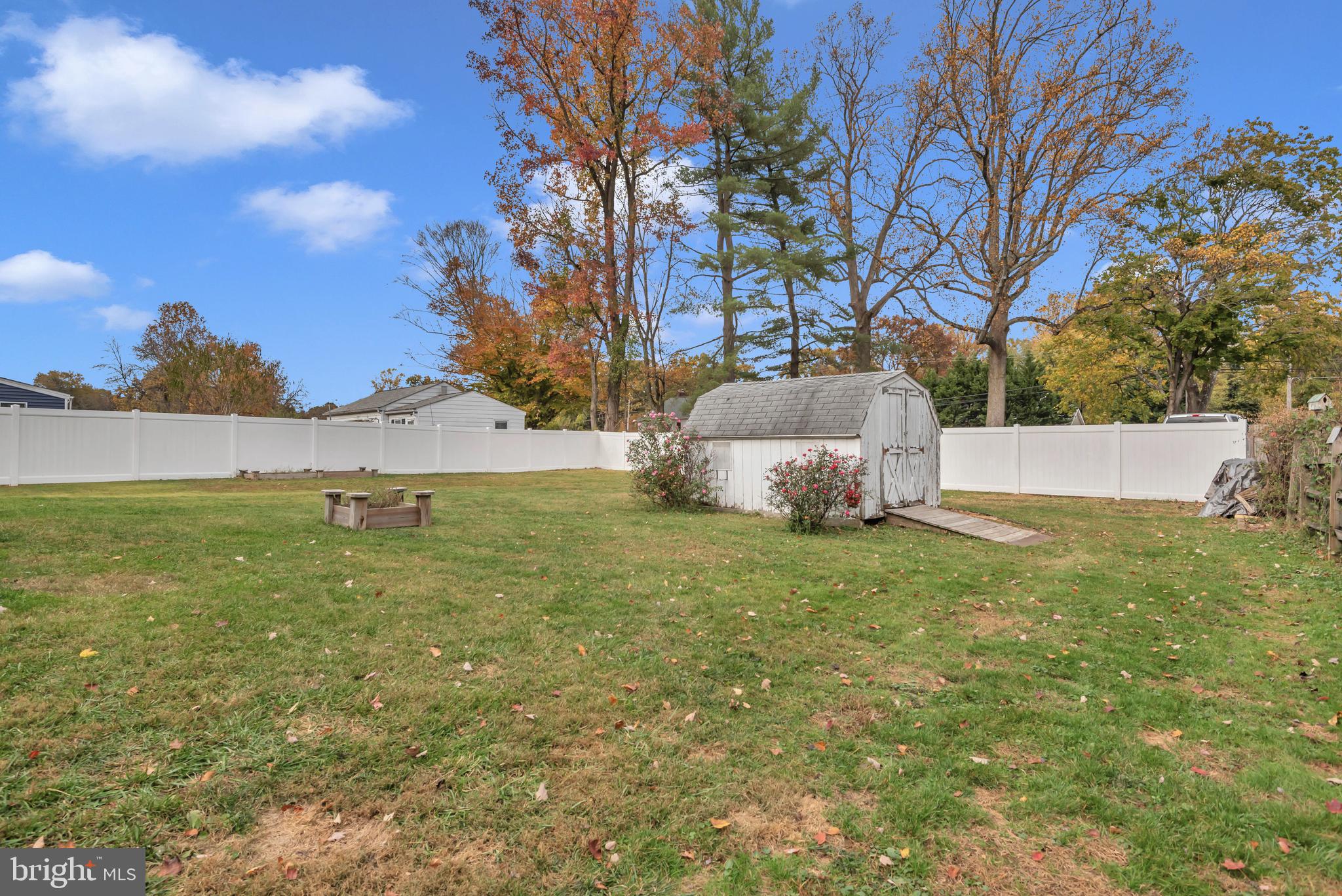 ARUNDEL VIEW - Residential