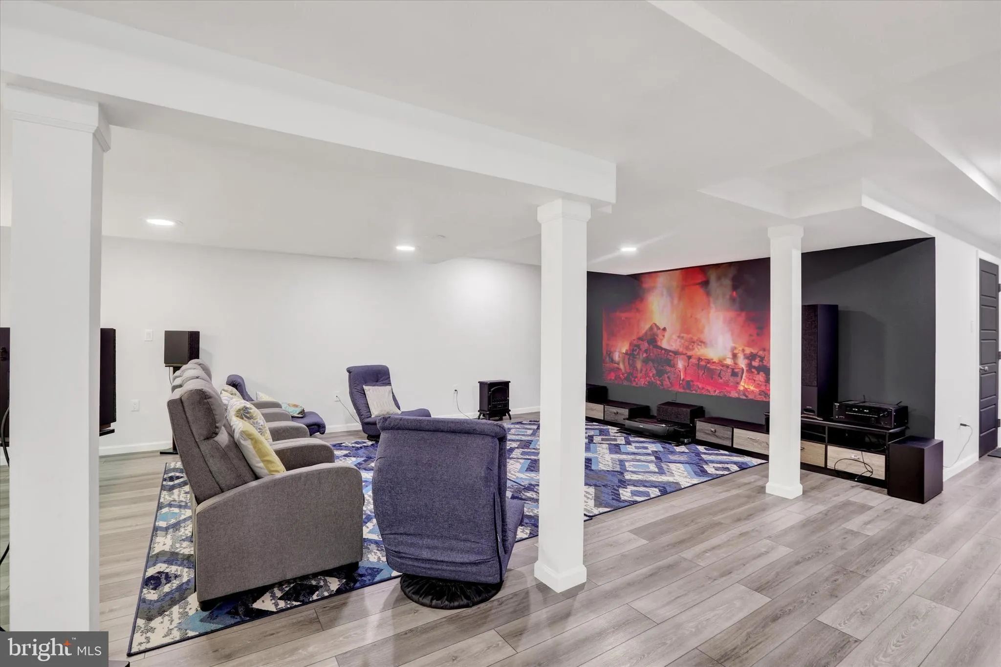 Princeton Junction, New Jersey 08550, United States, 4 Bedrooms Bedrooms, ,3 BathroomsBathrooms,Residential,Pending,142567