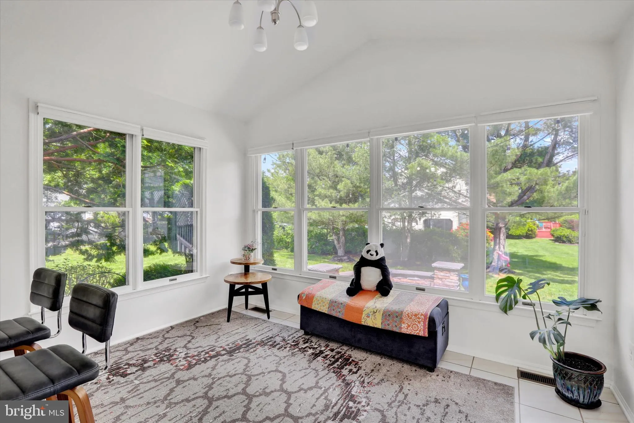 Princeton Junction, New Jersey 08550, United States, 4 Bedrooms Bedrooms, ,3 BathroomsBathrooms,Residential,Pending,142567