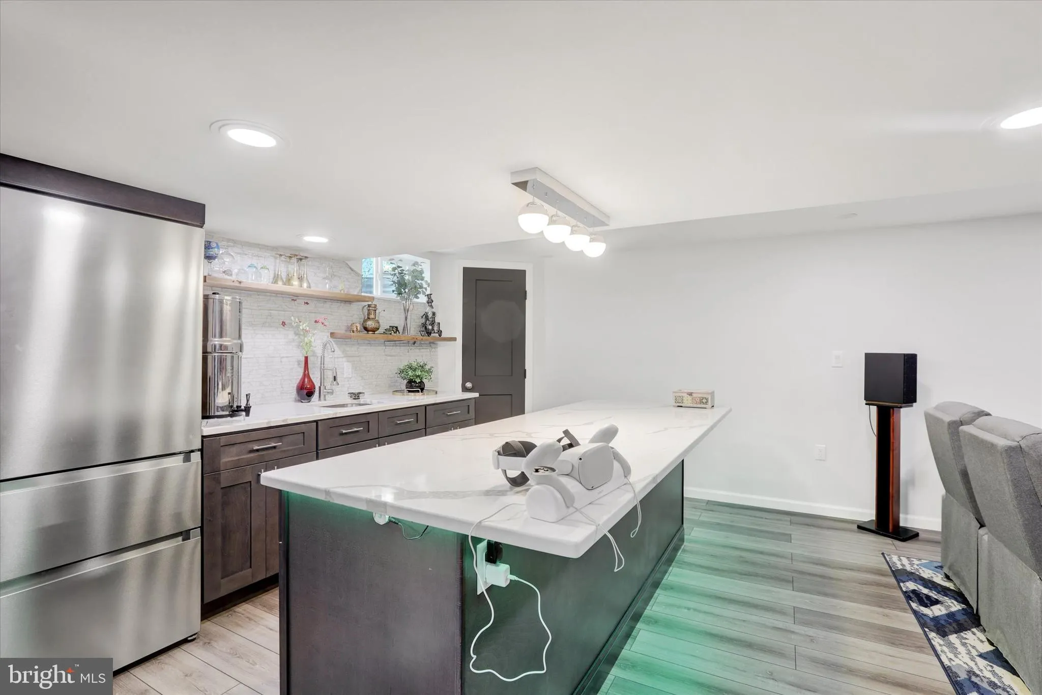 Princeton Junction, New Jersey 08550, United States, 4 Bedrooms Bedrooms, ,3 BathroomsBathrooms,Residential,Pending,142567