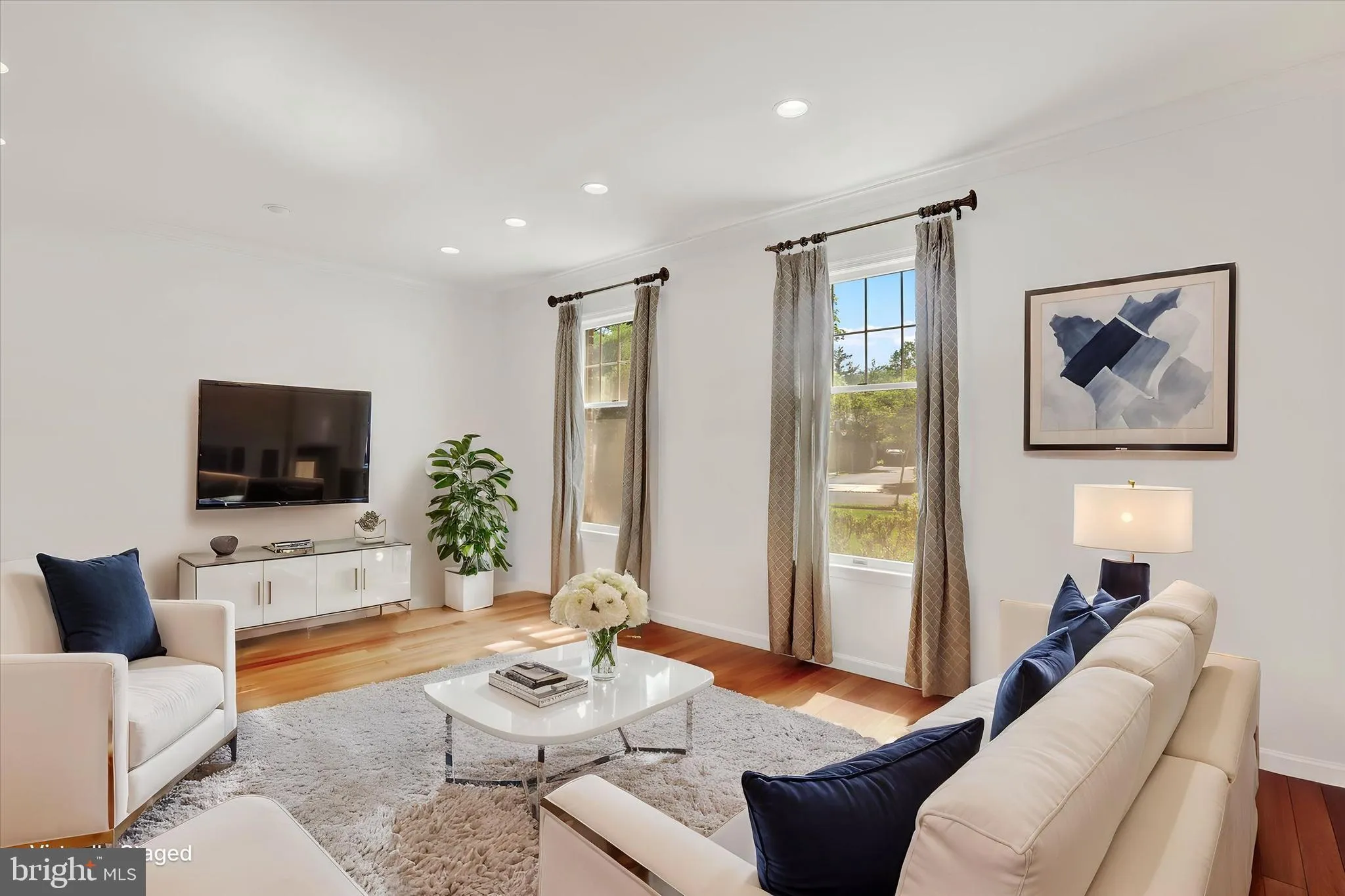 Princeton Junction, New Jersey 08550, United States, 4 Bedrooms Bedrooms, ,3 BathroomsBathrooms,Residential,Pending,142567