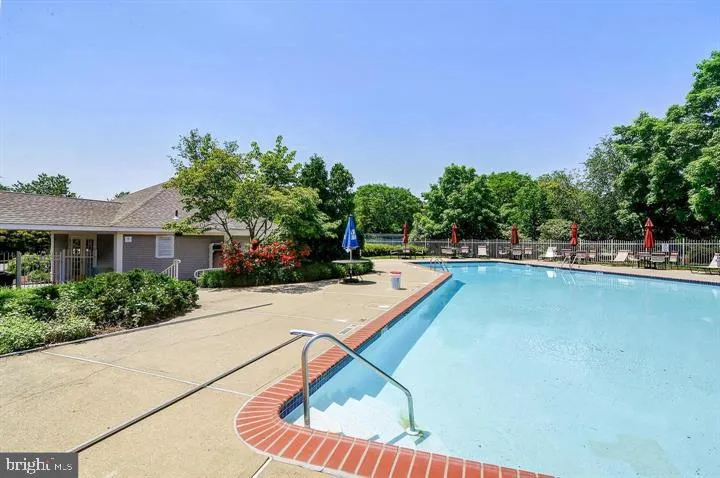 Princeton Junction, New Jersey 08550, United States, 4 Bedrooms Bedrooms, ,3 BathroomsBathrooms,Residential,Pending,142567