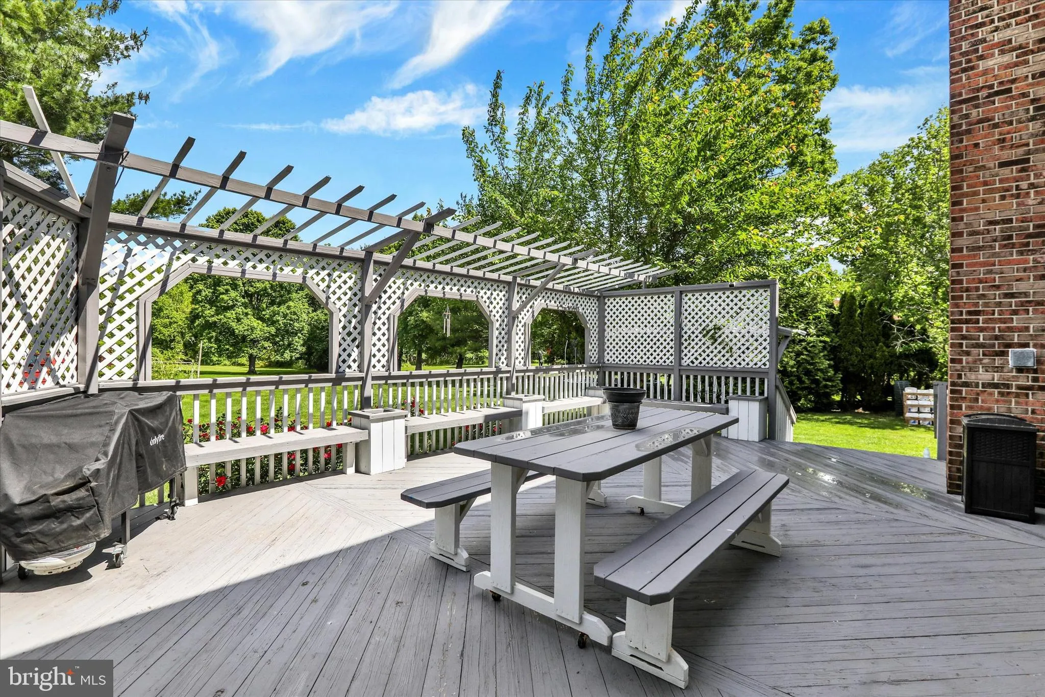 Princeton Junction, New Jersey 08550, United States, 4 Bedrooms Bedrooms, ,3 BathroomsBathrooms,Residential,Pending,142567