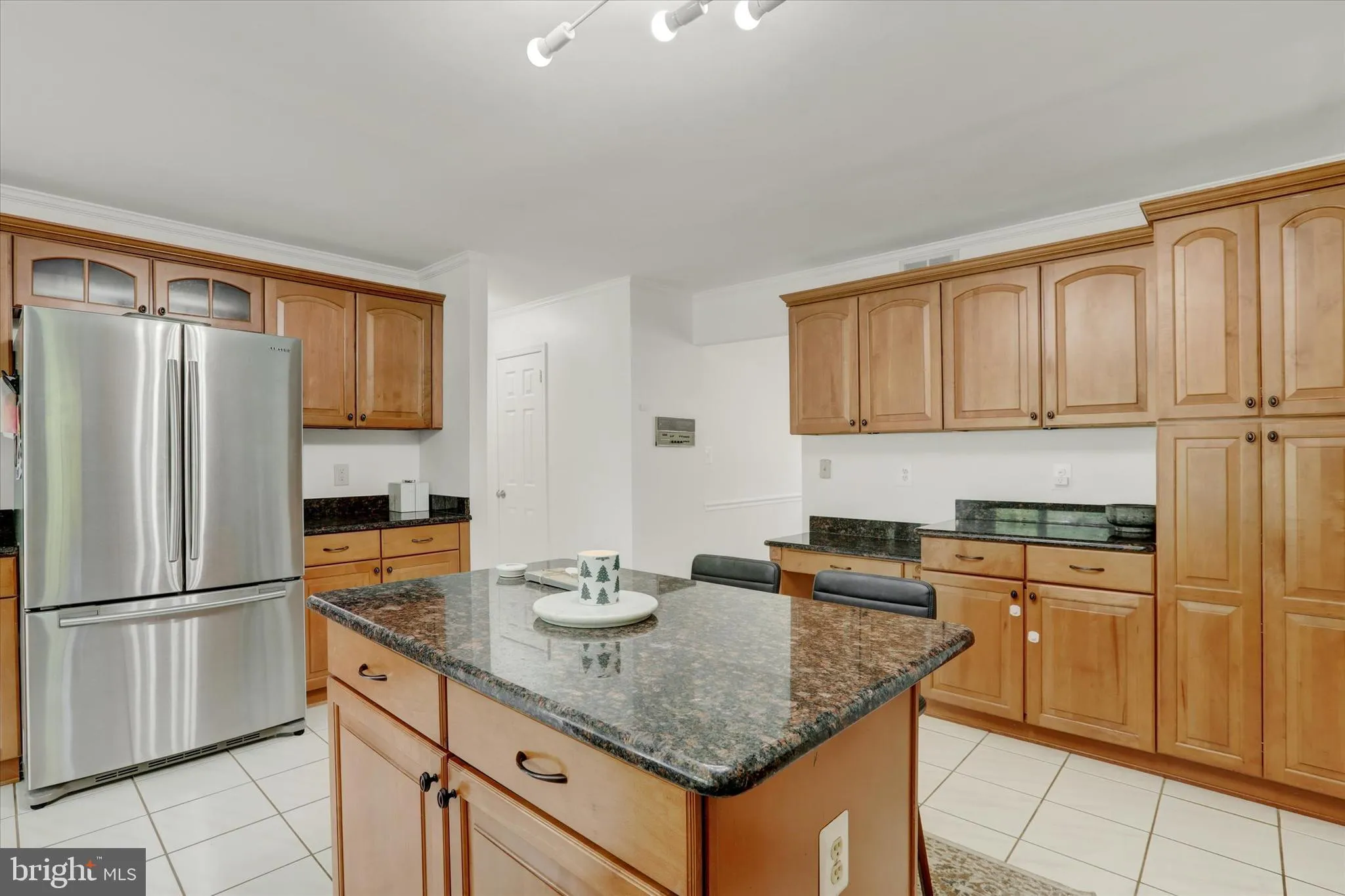 Princeton Junction, New Jersey 08550, United States, 4 Bedrooms Bedrooms, ,3 BathroomsBathrooms,Residential,Pending,142567