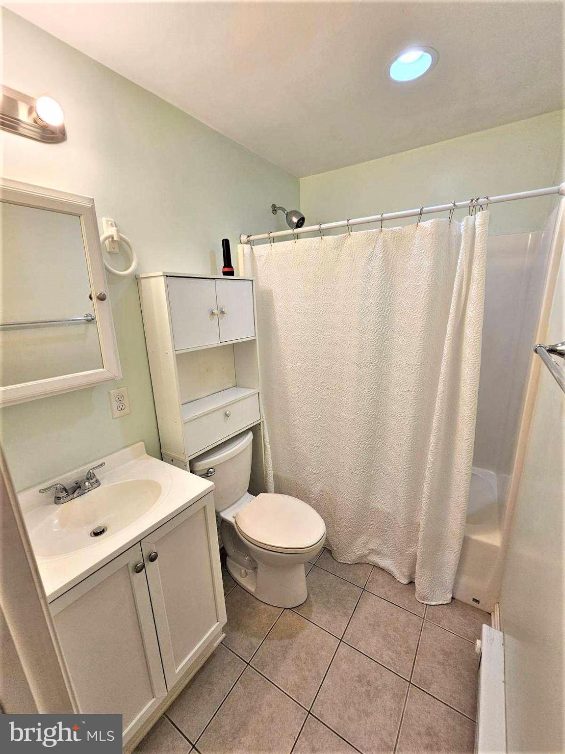 VILLAGE OF TALL OAKS - Residential Lease