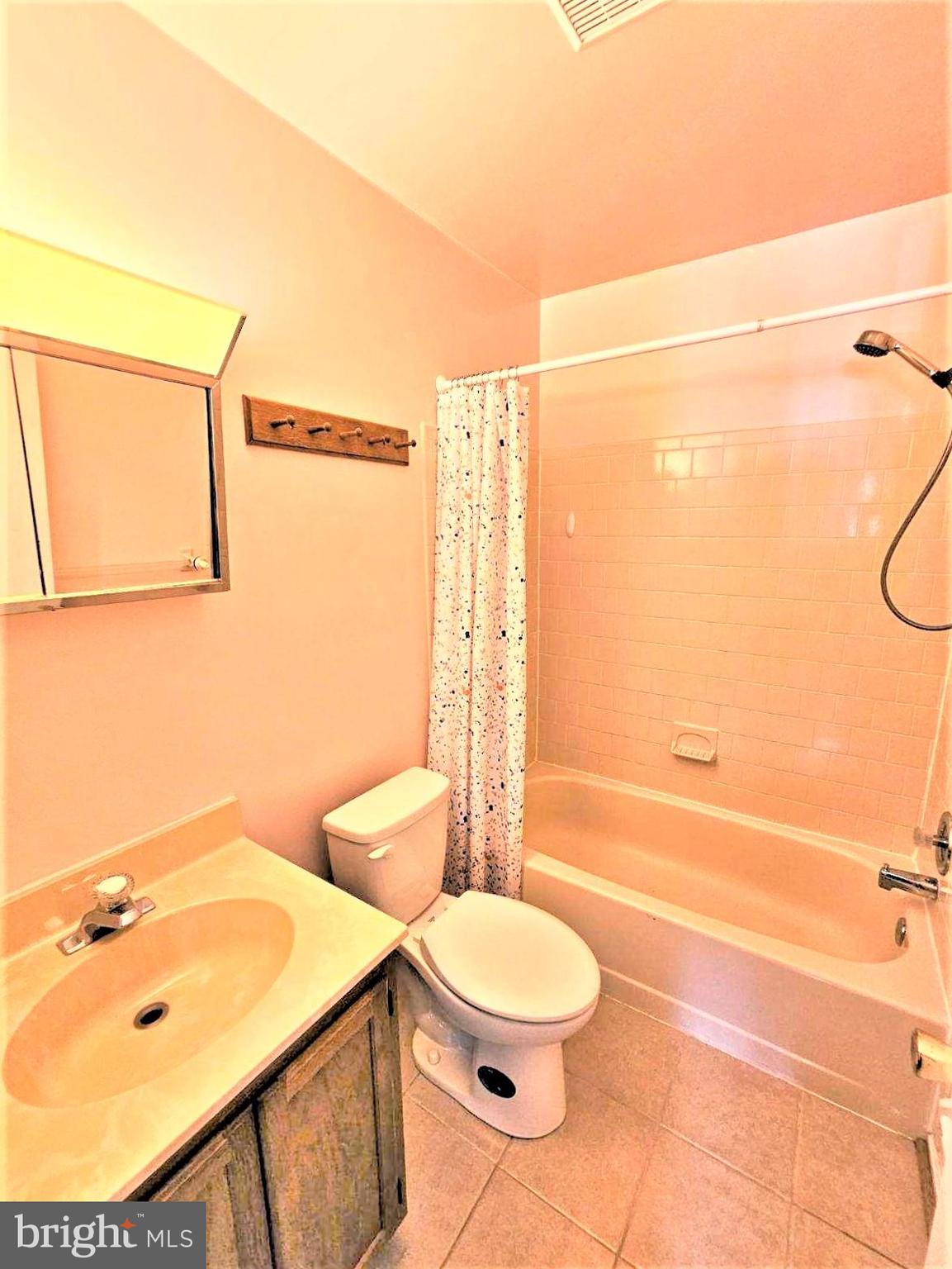 VILLAGE OF TALL OAKS - Residential Lease