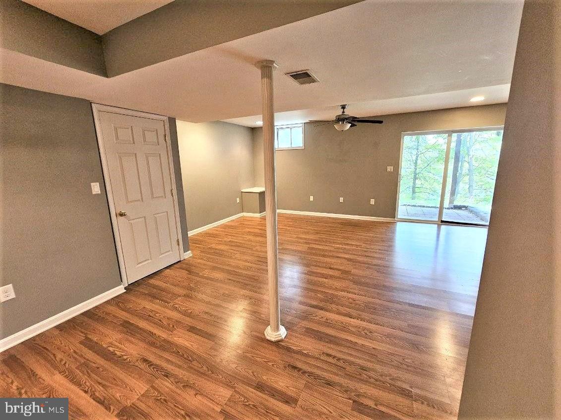 VILLAGE OF TALL OAKS - Residential Lease