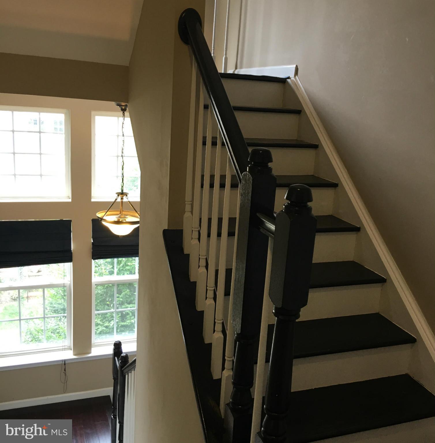 THE TOWNES AT VILLAGE PLACE - Residential
