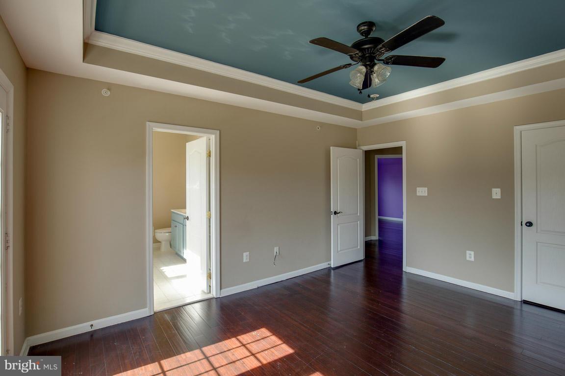 THE TOWNES AT VILLAGE PLACE - Residential