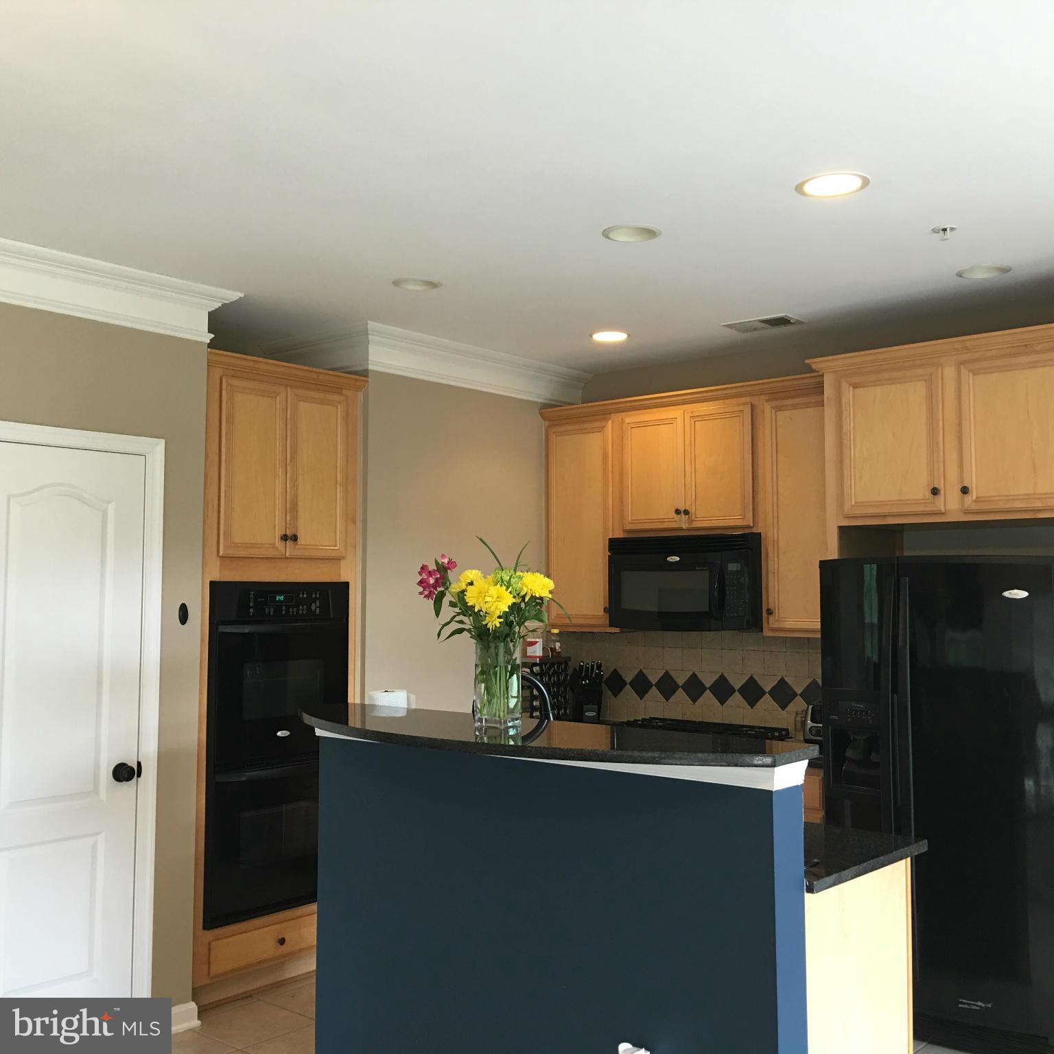 THE TOWNES AT VILLAGE PLACE - Residential