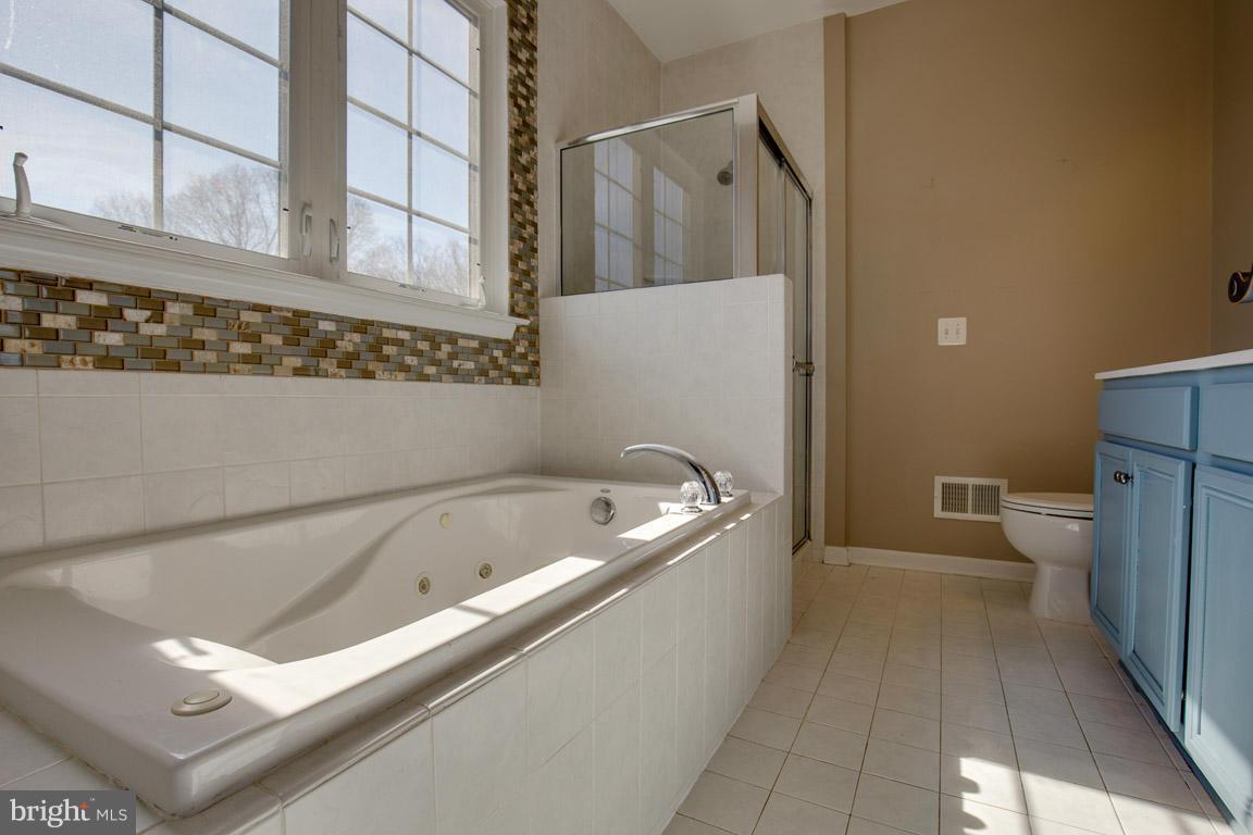 THE TOWNES AT VILLAGE PLACE - Residential