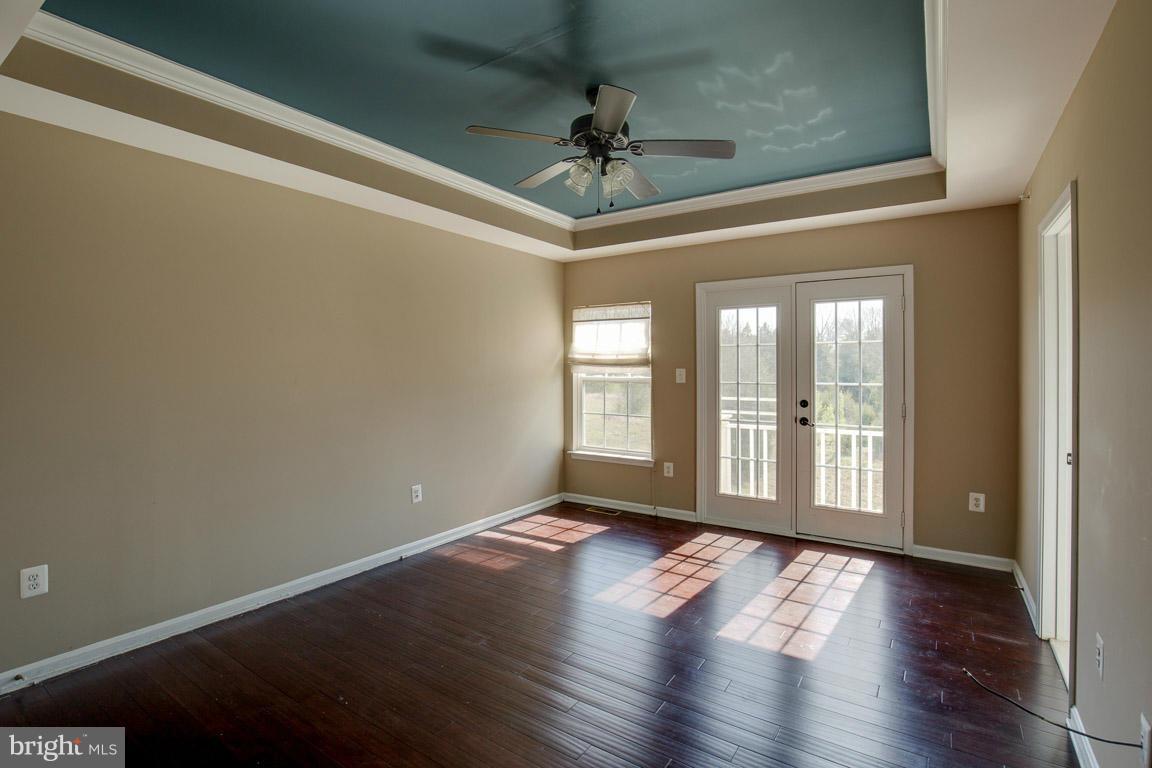 THE TOWNES AT VILLAGE PLACE - Residential