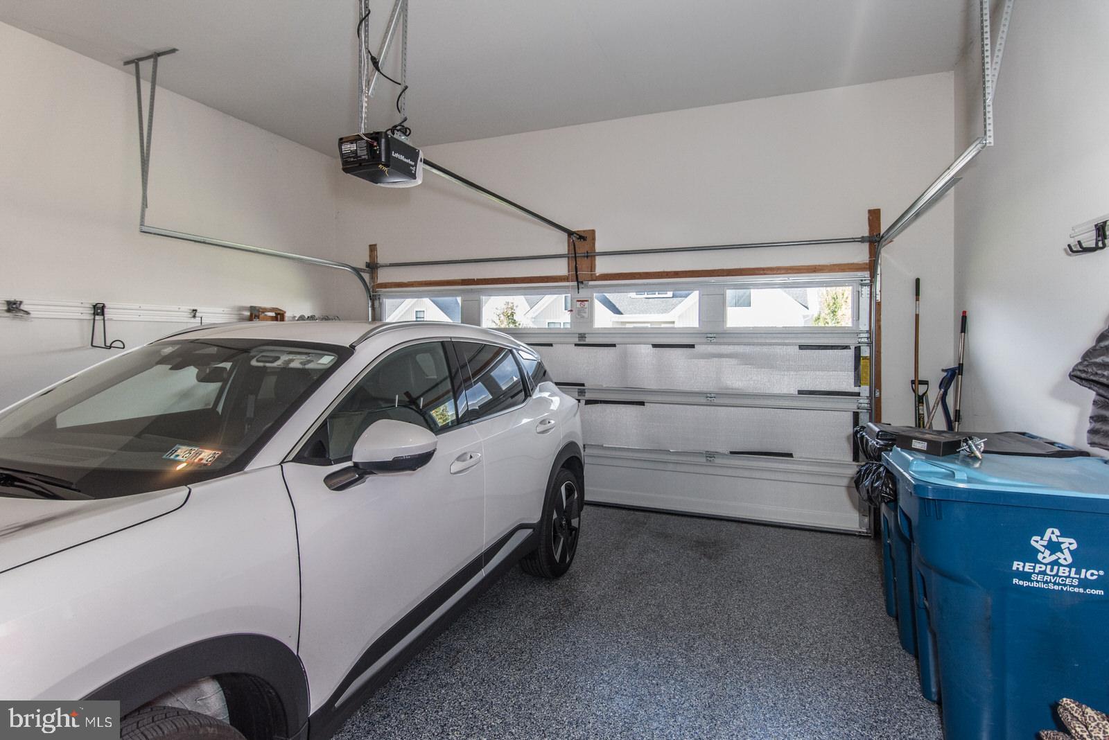 ENCLAVE AT THE PROMENADE - Residential