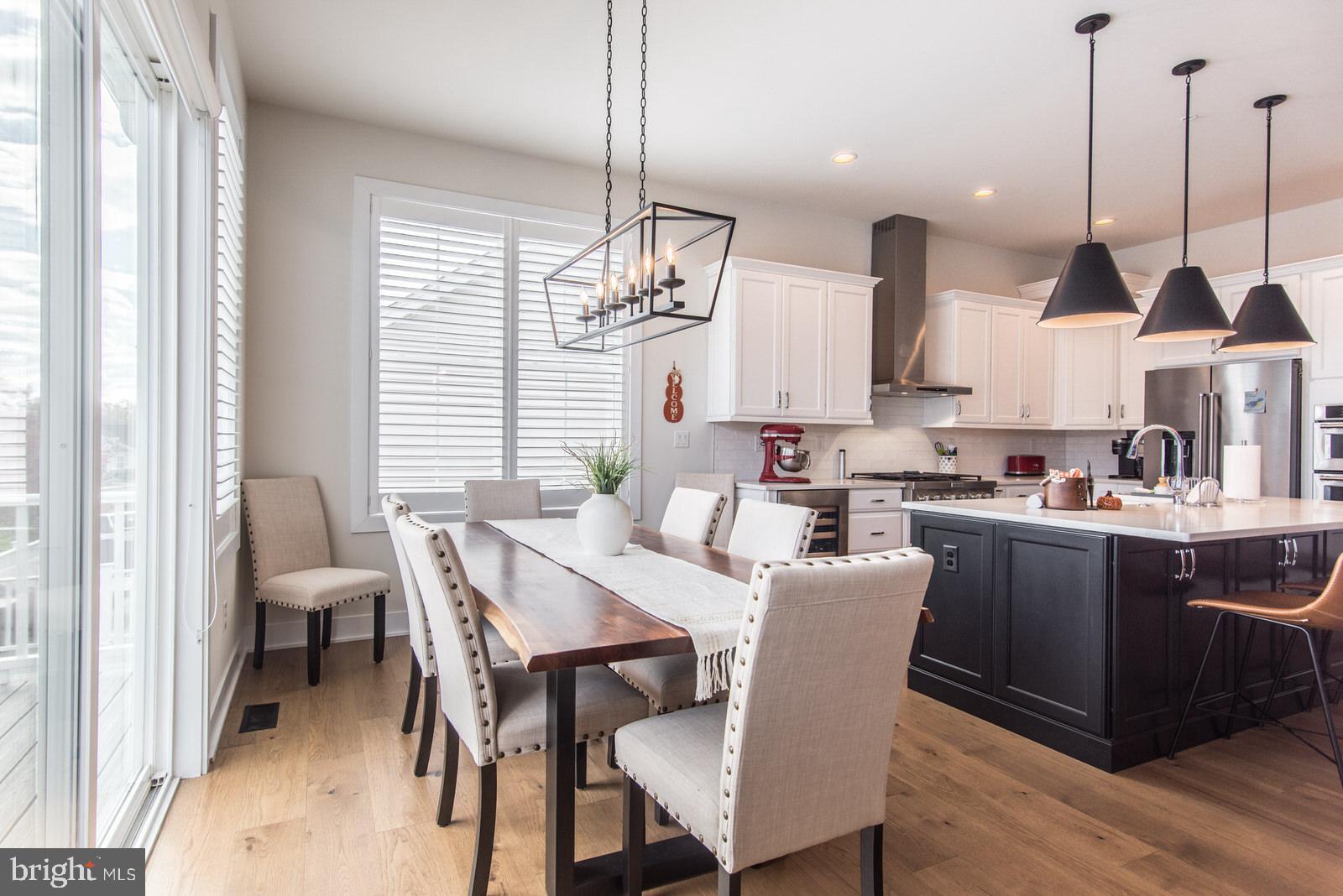 ENCLAVE AT THE PROMENADE - Residential